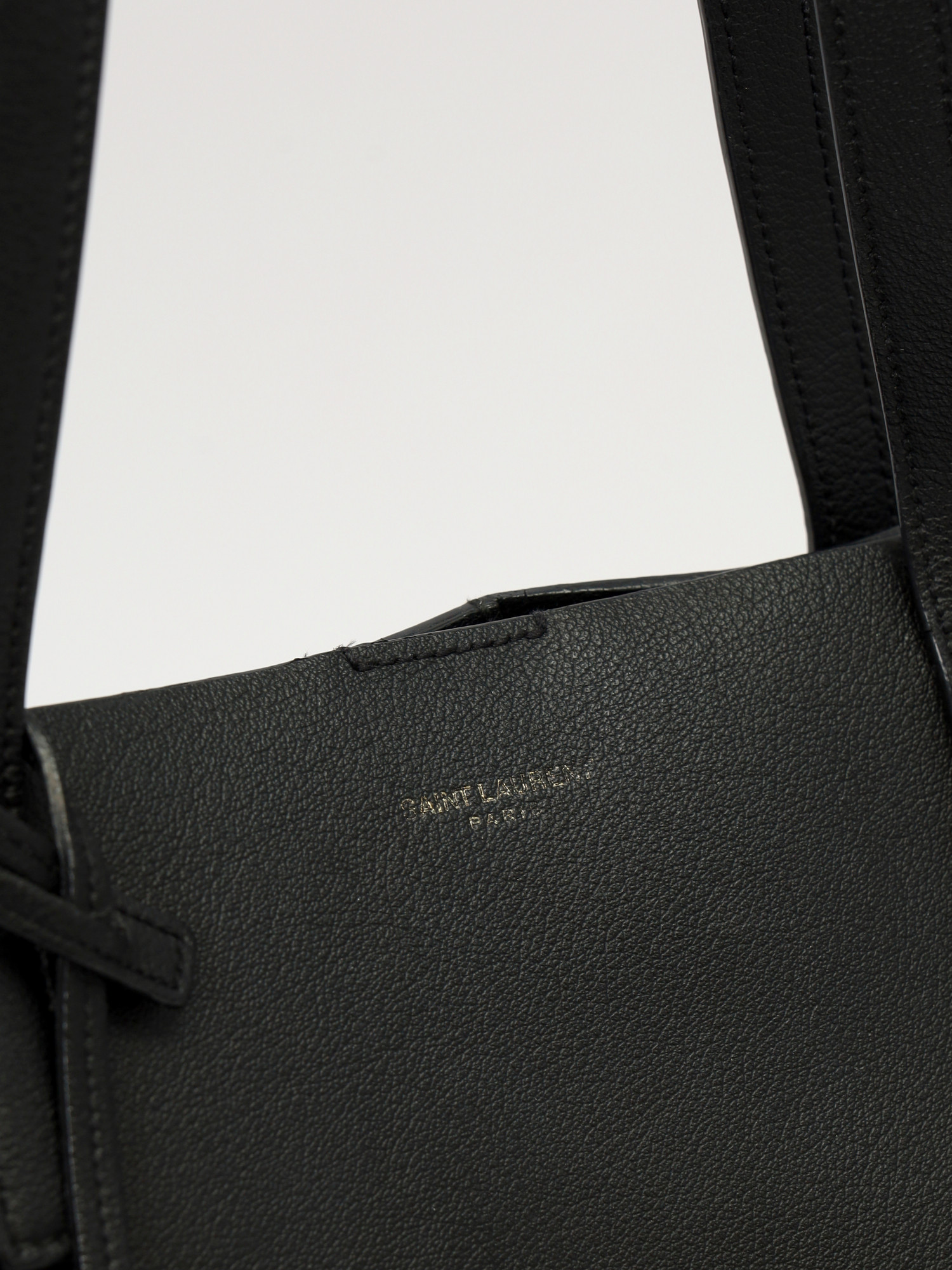 Saint Laurent Shopping  5
