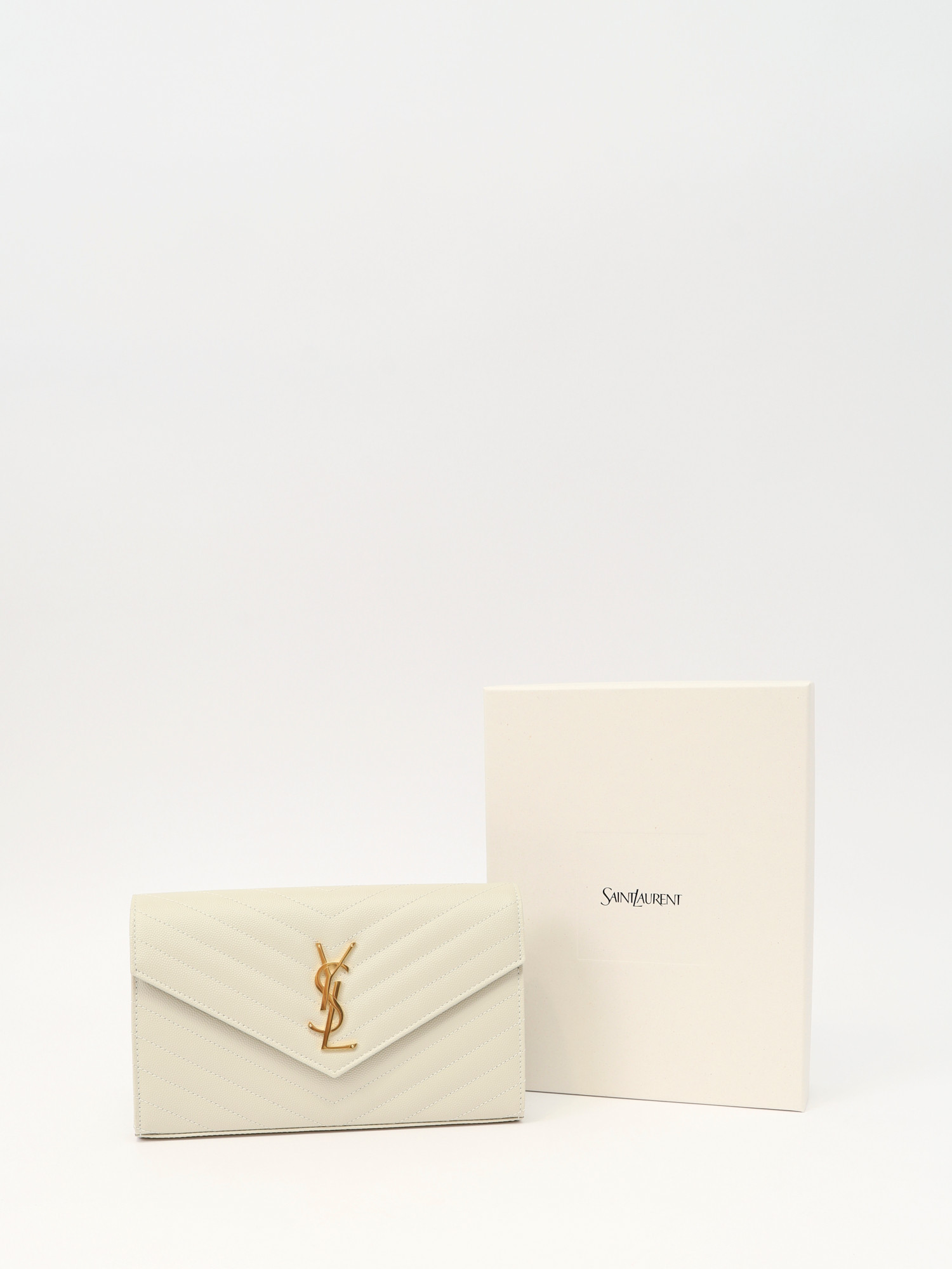 Сумки Saint Laurent Cassandre изображение #5