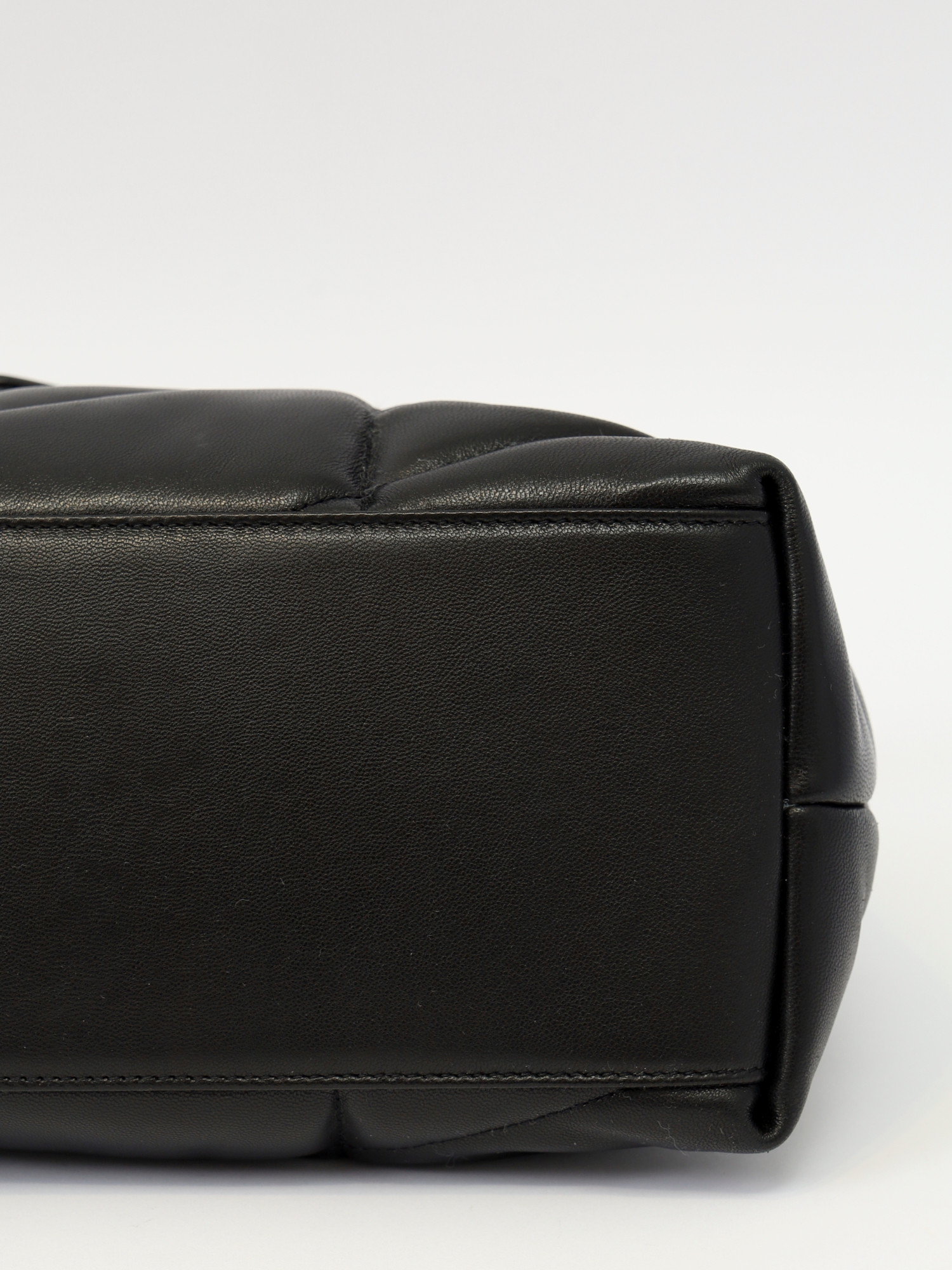 Сумки Saint Laurent Puffer изображение #10