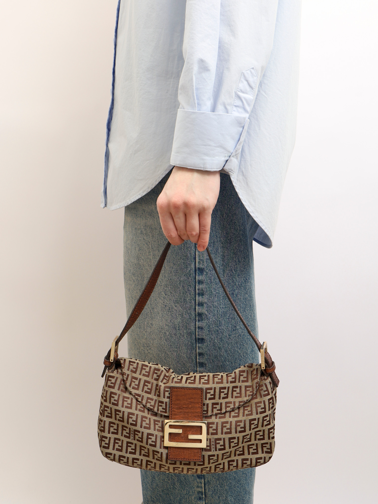 Fendi Baguette  2