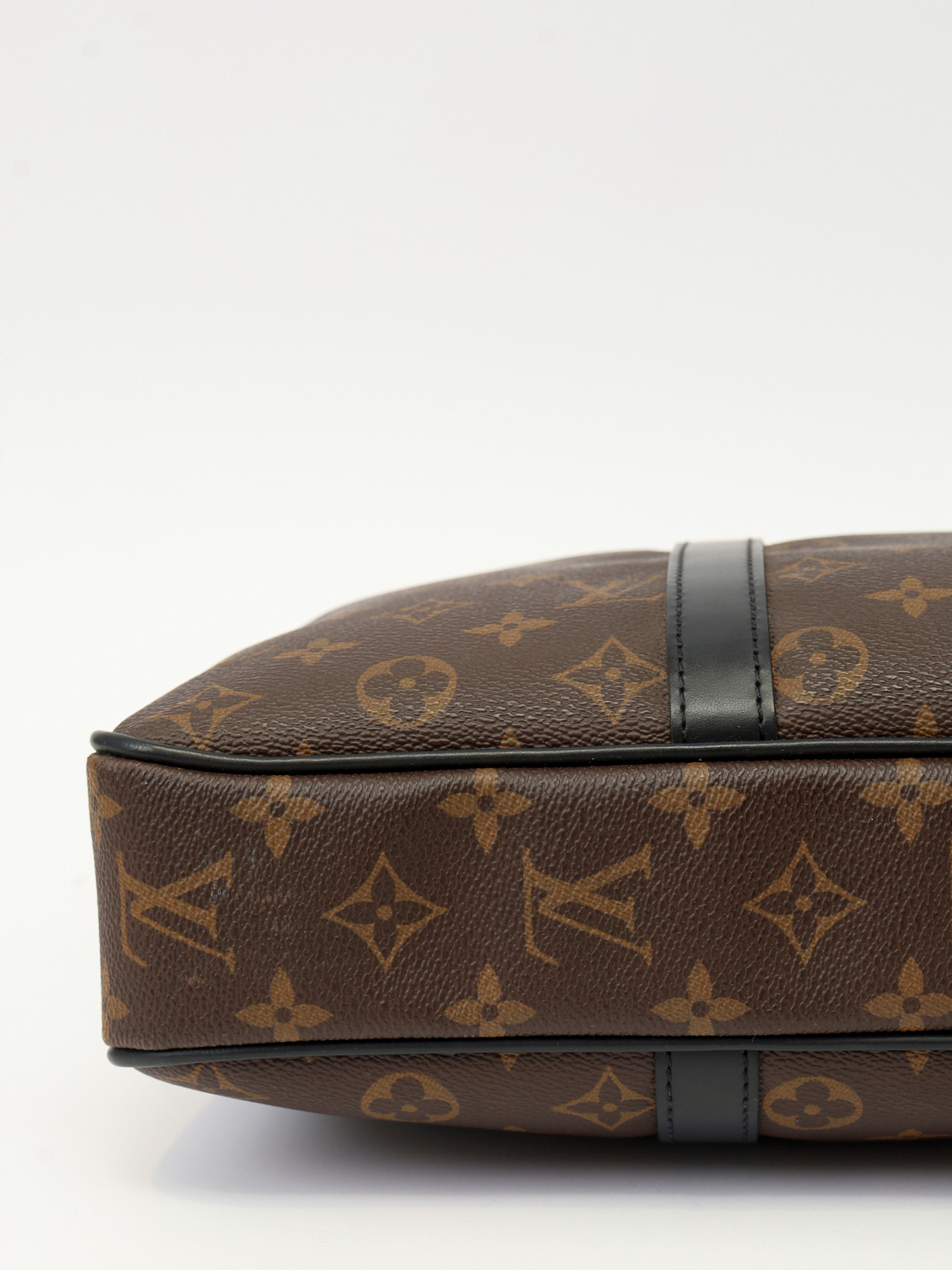 Сумки Louis Vuitton Porte-Documents Voyage изображение #9