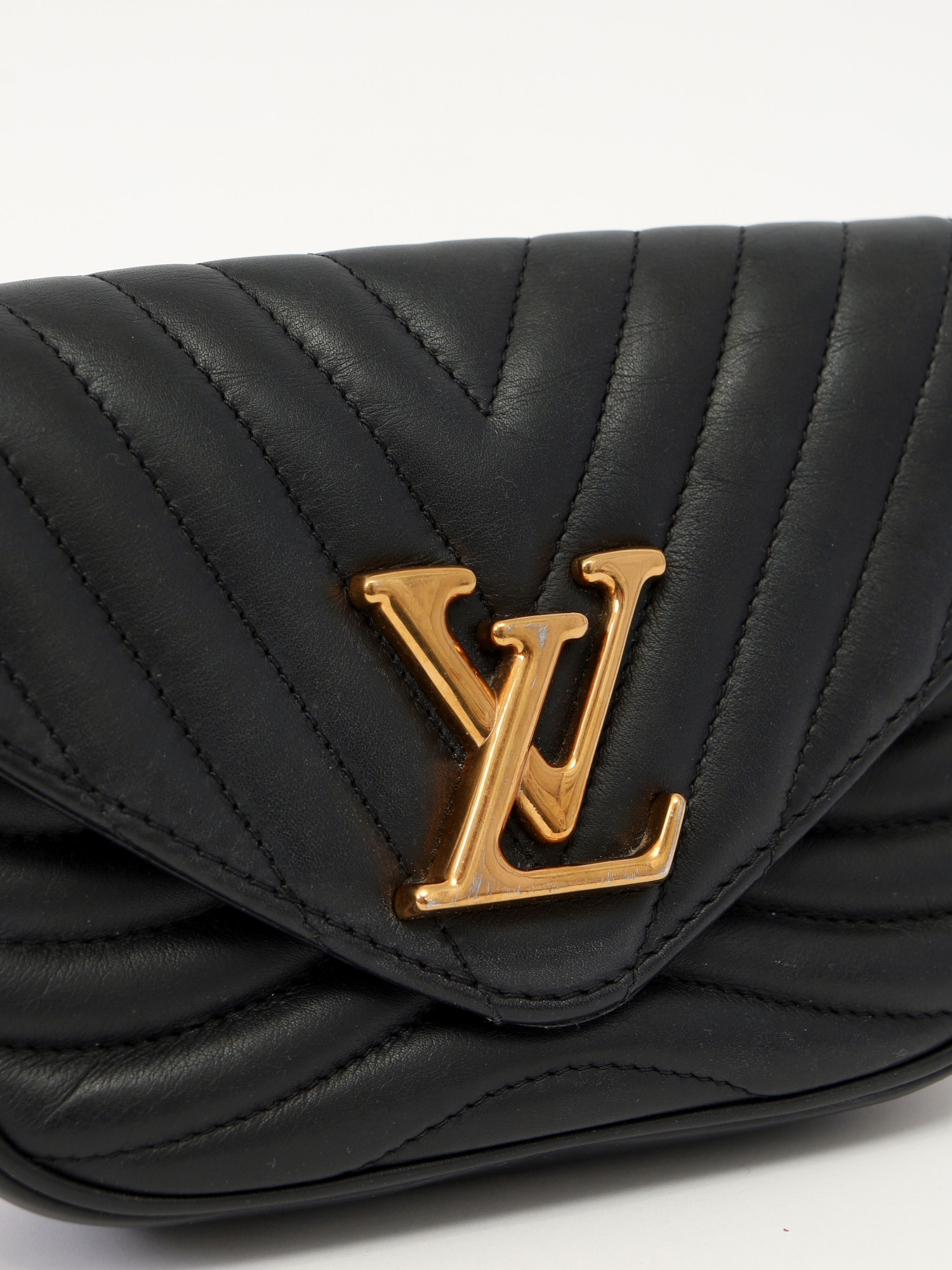 Сумки Louis Vuitton New Wave изображение #7