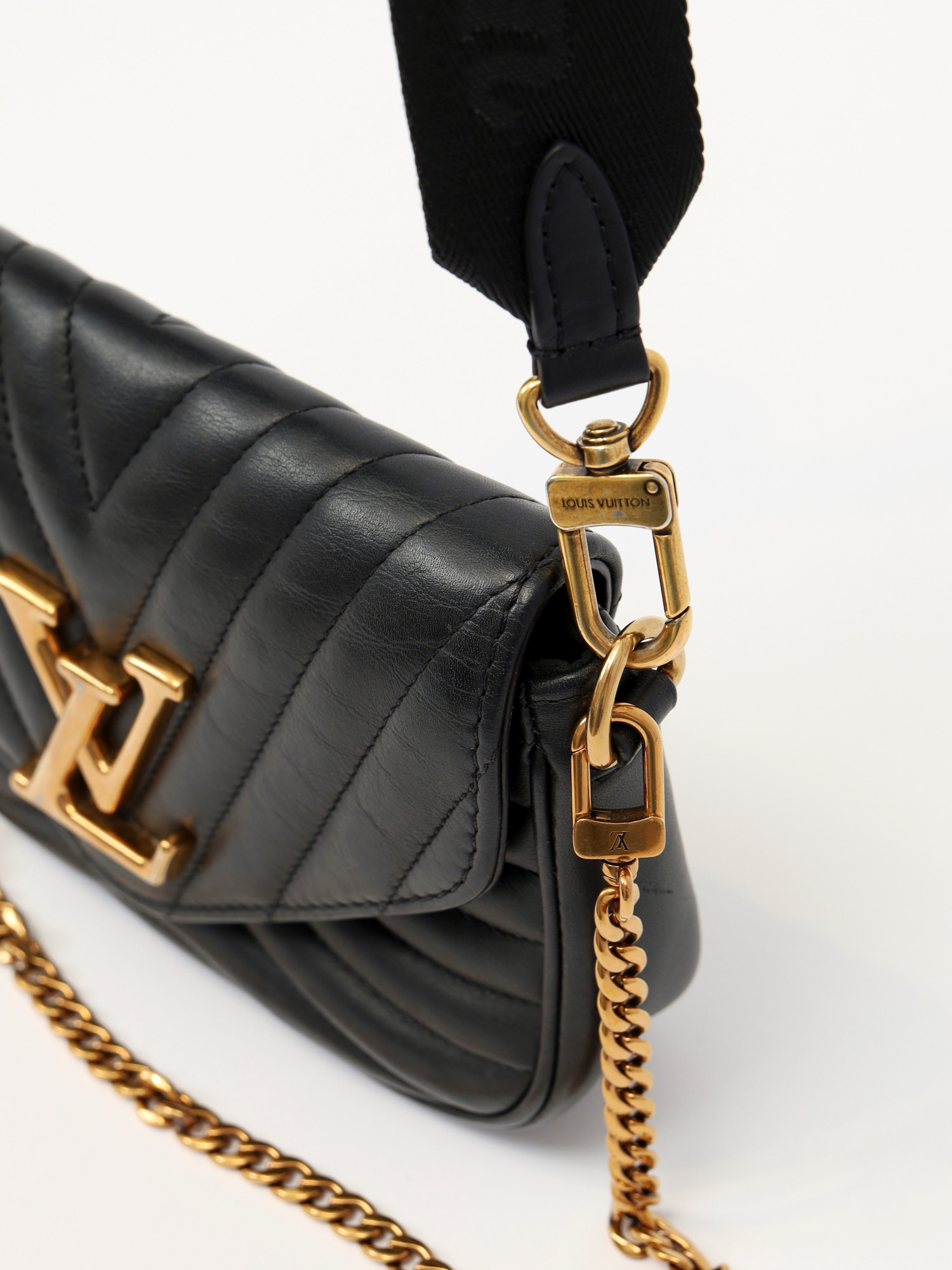Сумки Louis Vuitton New Wave изображение #9