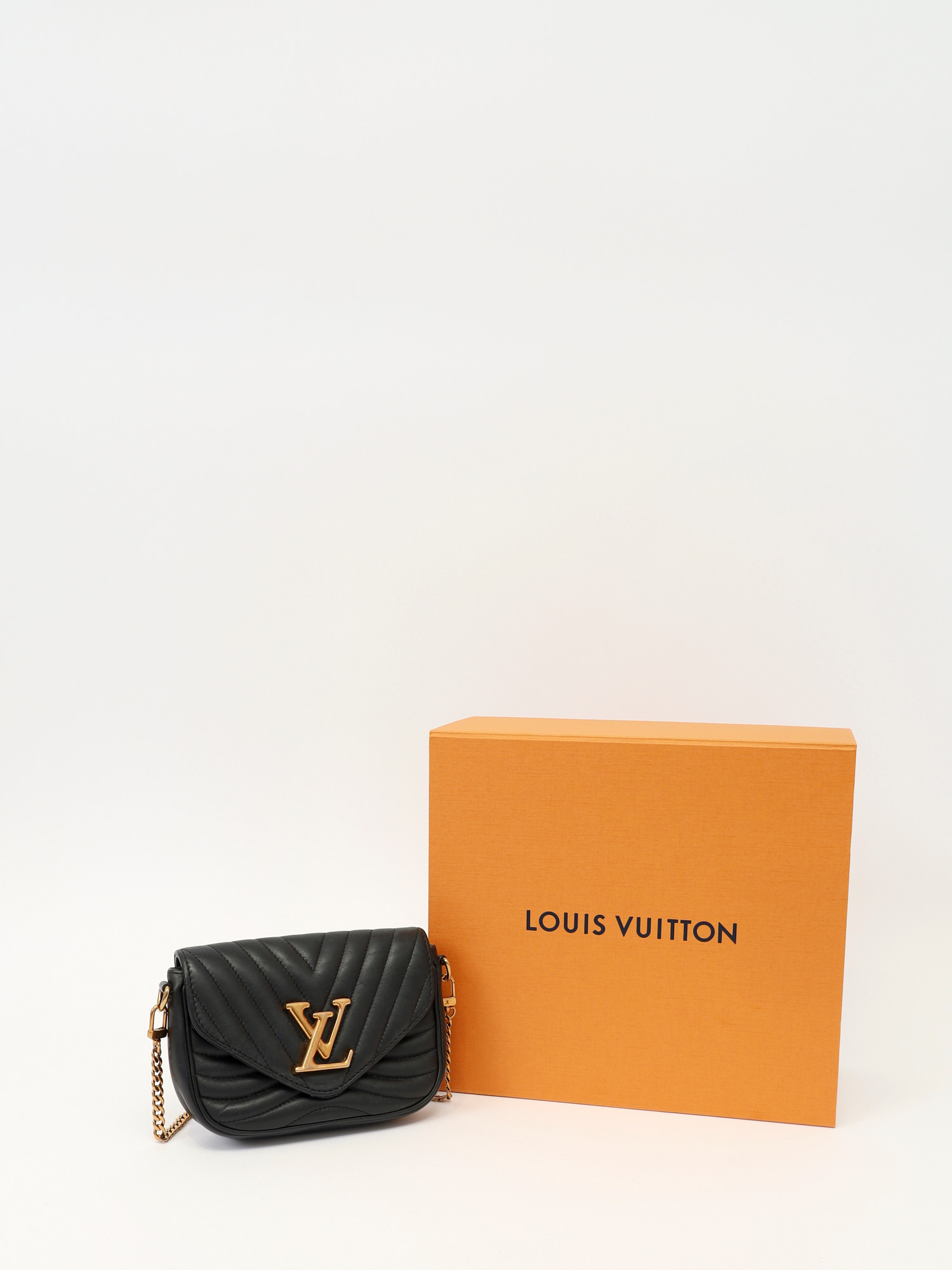 Сумки Louis Vuitton New Wave изображение #5