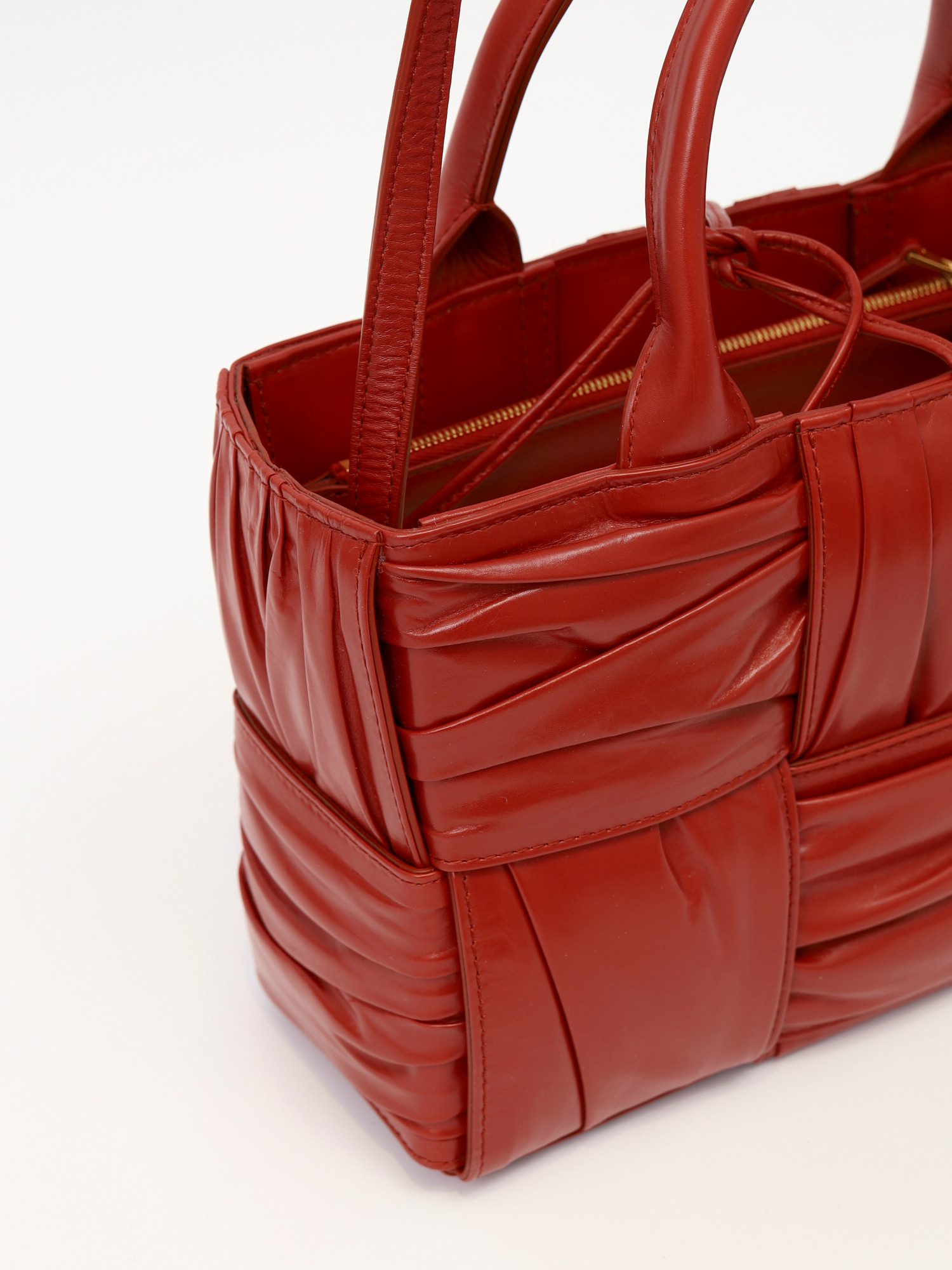 Сумки Bottega Veneta Arco изображение #6