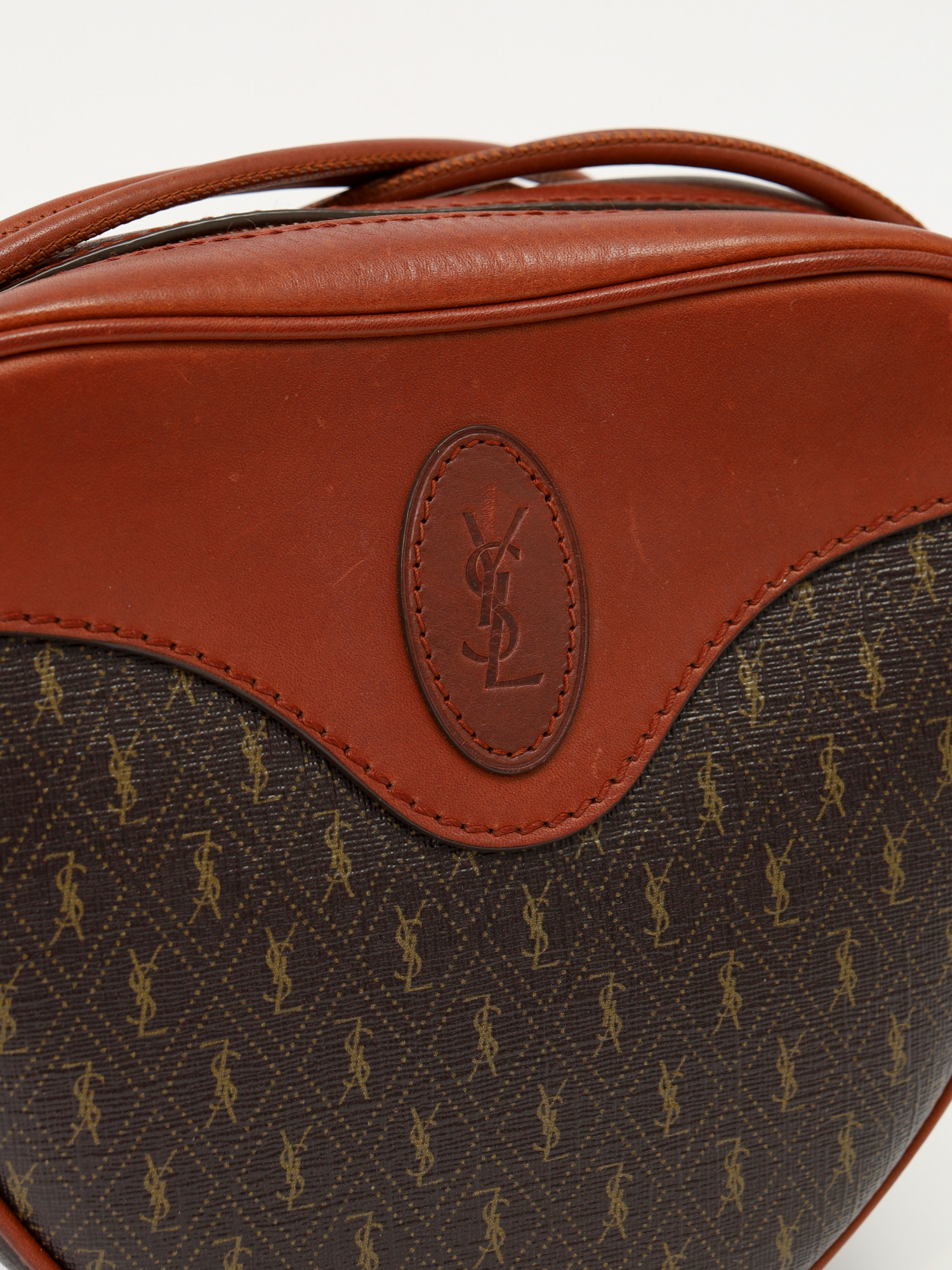 Сумки Saint Laurent Le Monogramme Coeur изображение #6