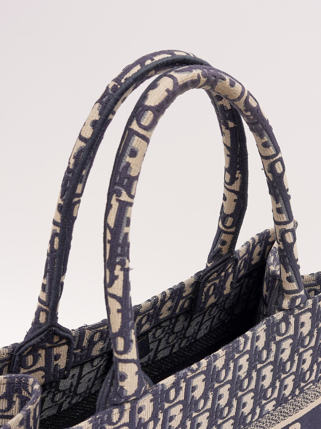 Сумки Dior Book Tote изображение #4