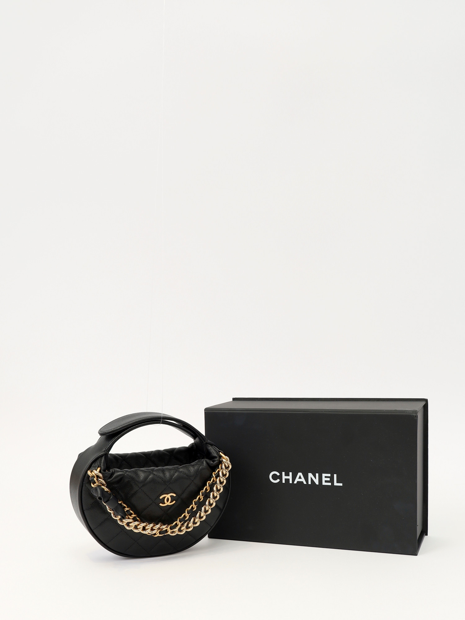 Сумки Chanel Crescent Moon Bag изображение #5