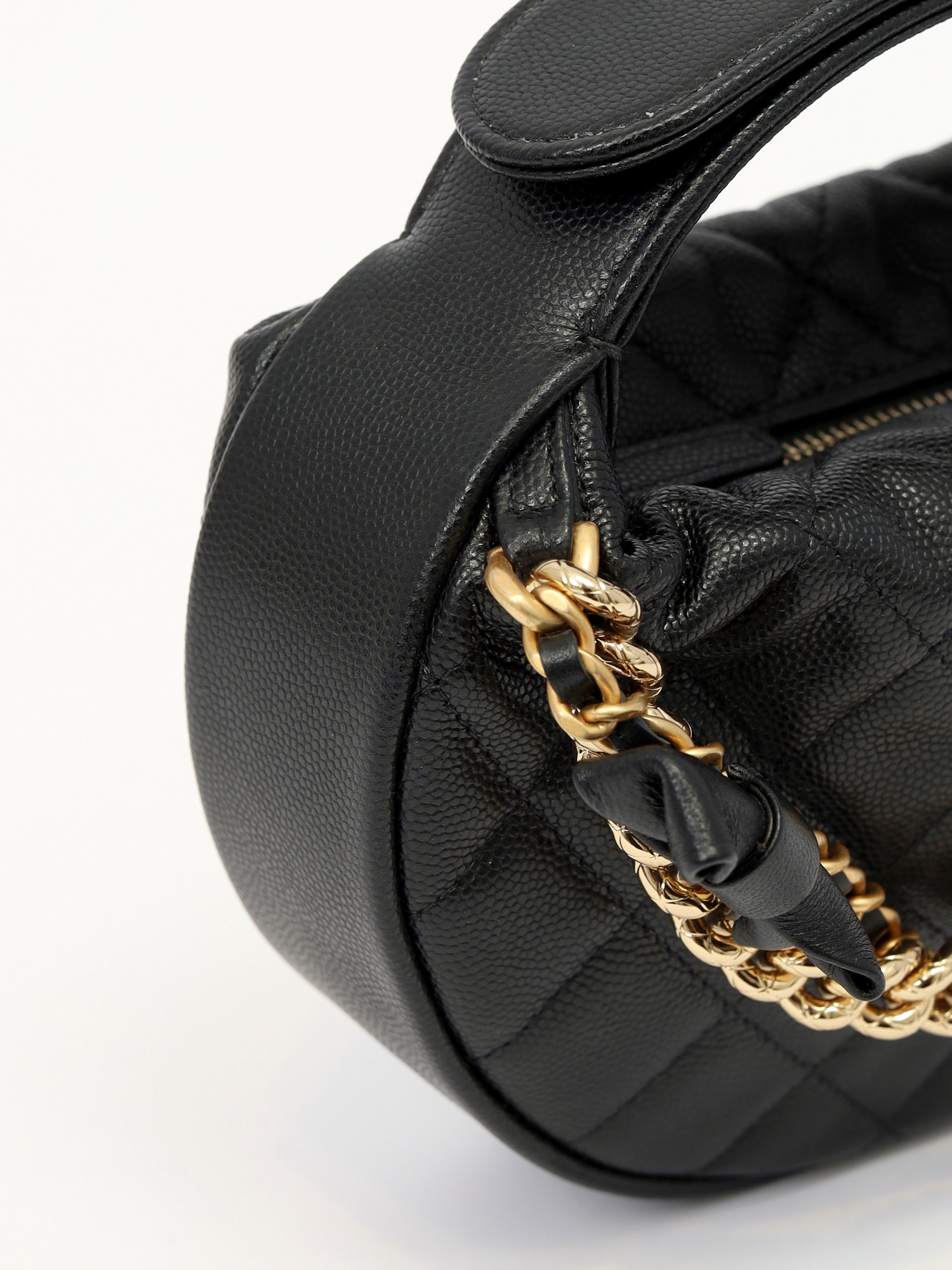 Сумки Chanel Crescent Moon Bag изображение #7