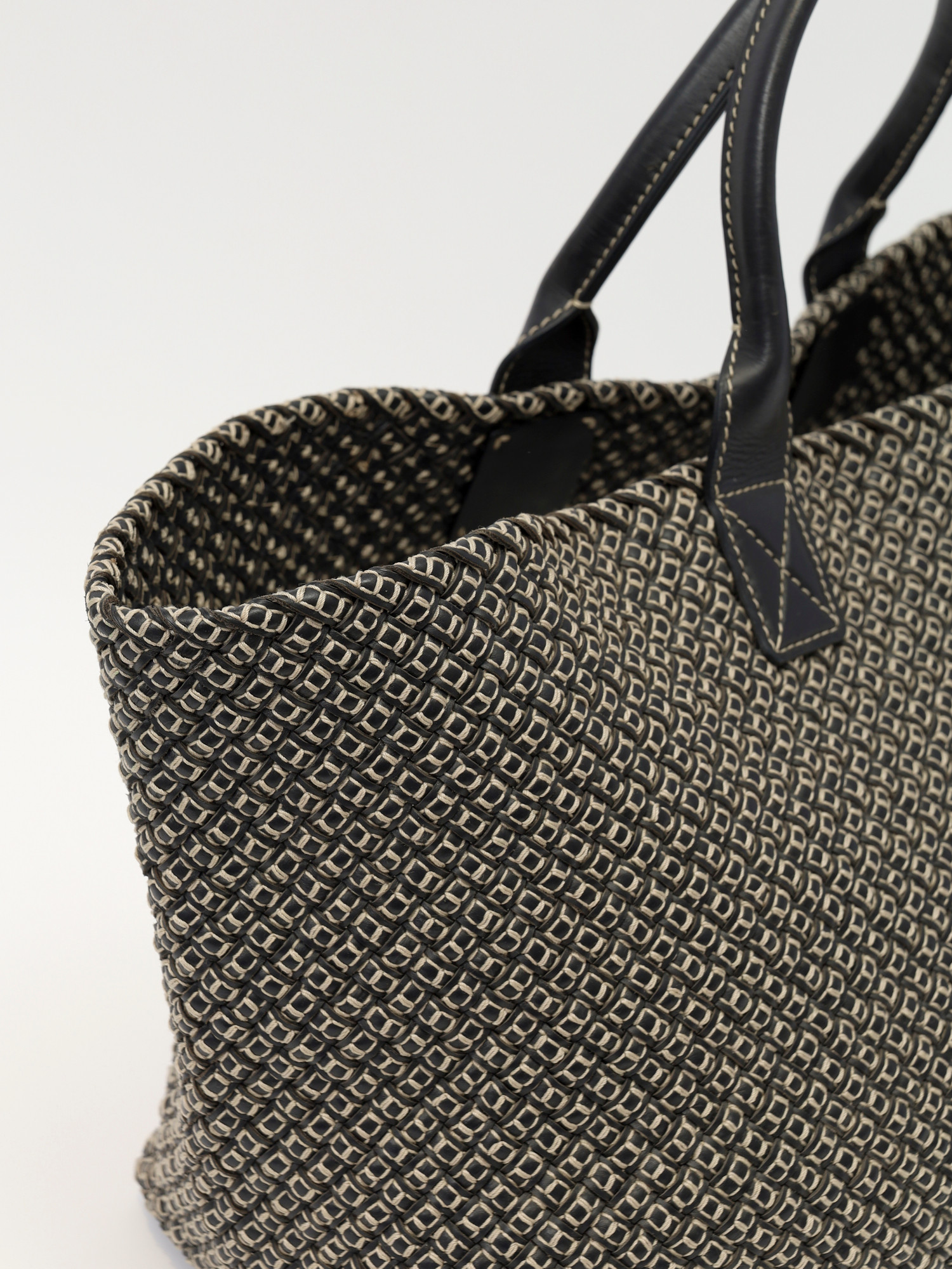 Сумки Bottega Veneta Cabat изображение #5