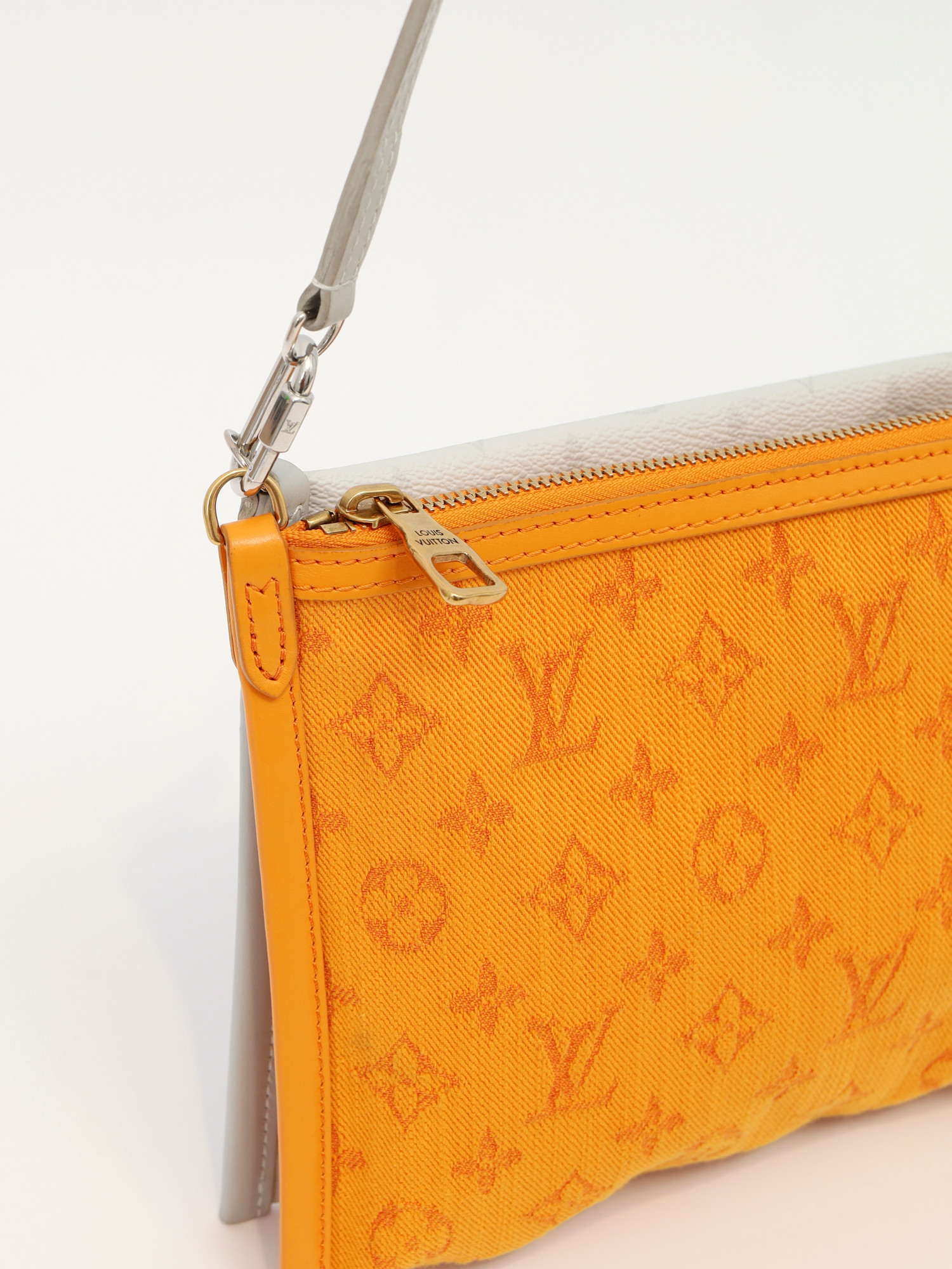 Сумки Louis Vuitton Double Flat изображение #6