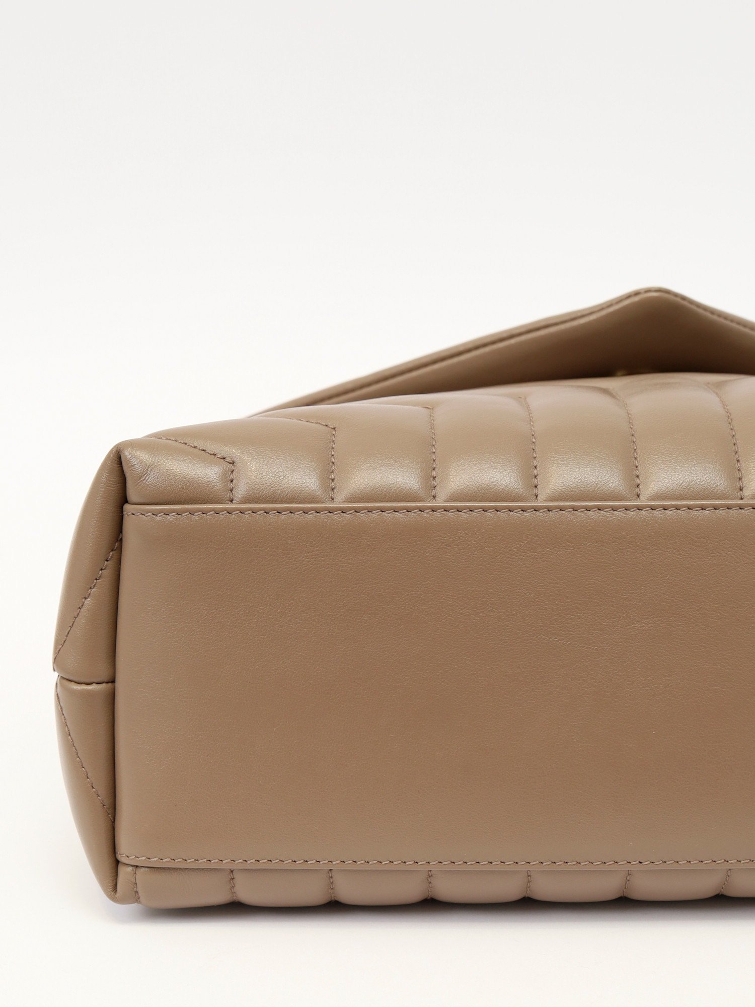 Сумки Saint Laurent LouLou изображение #9