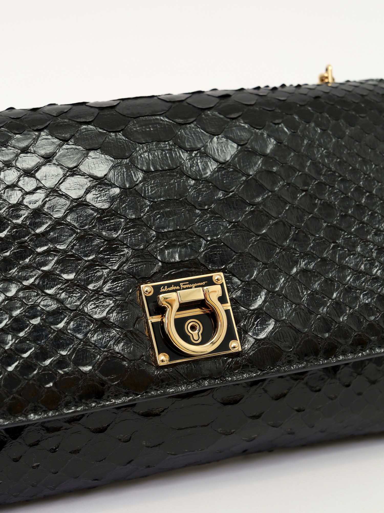Сумки Salvatore Ferragamo изображение #6