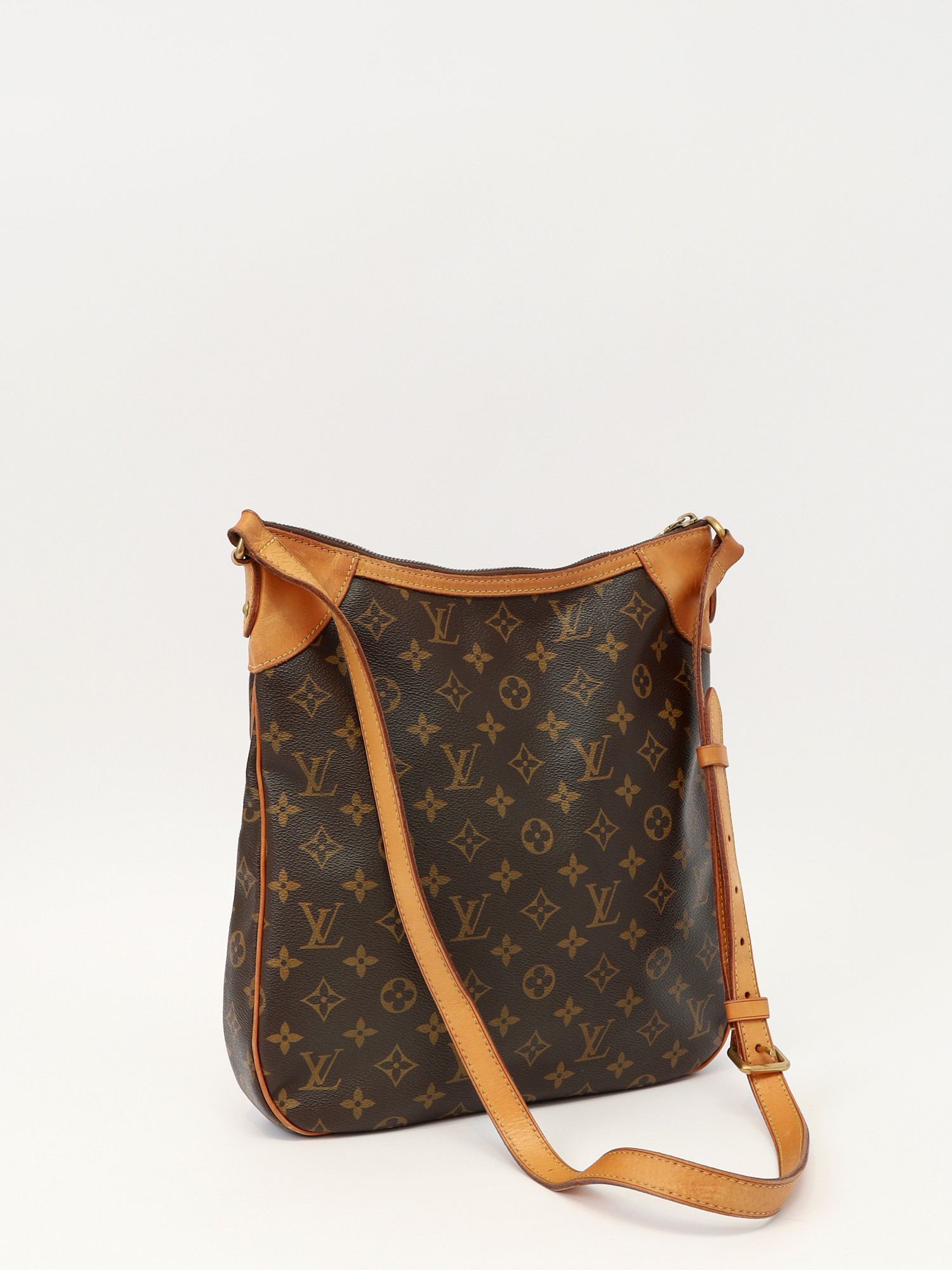 Сумки Louis Vuitton Odeon изображение #4