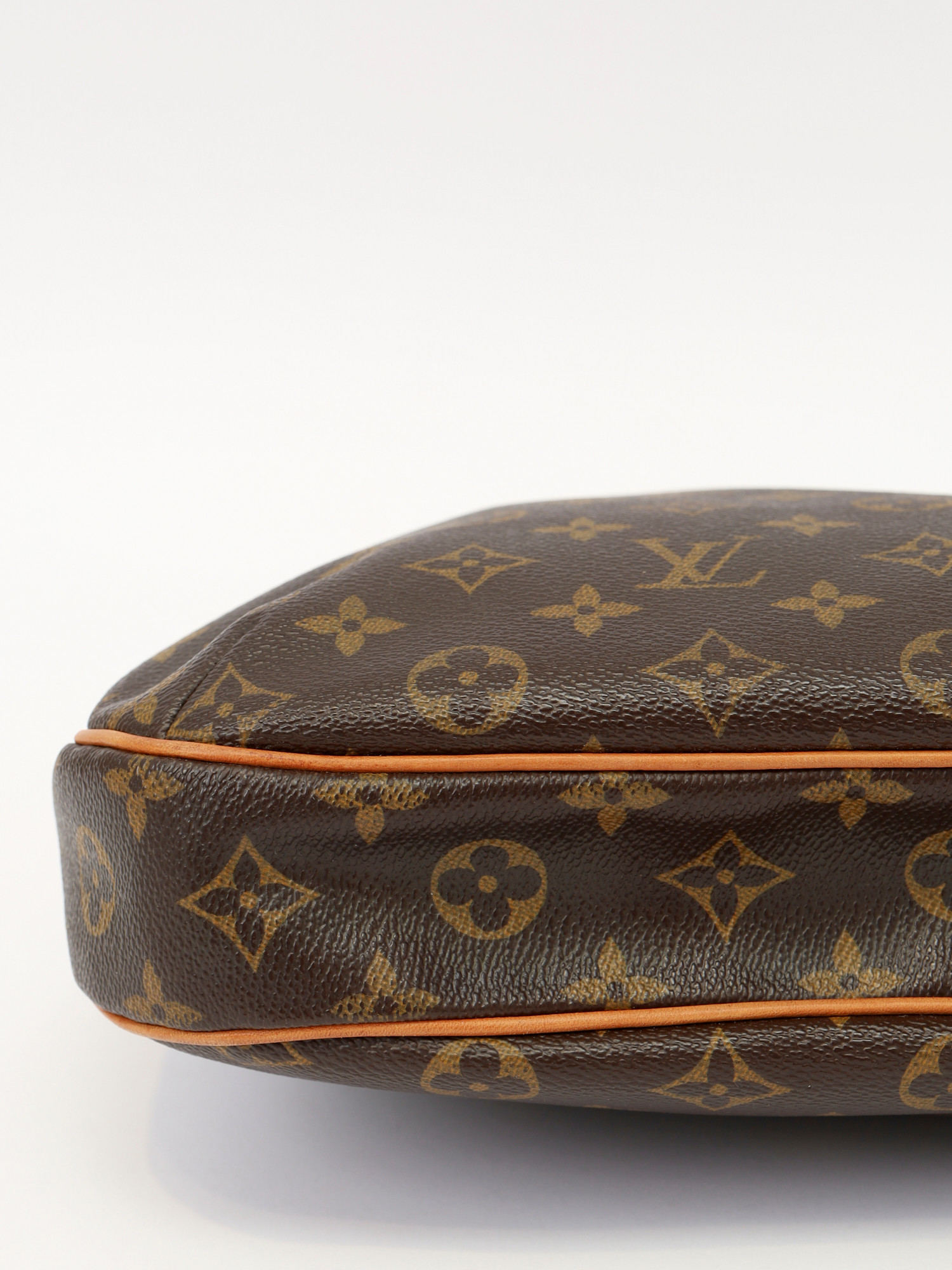Сумки Louis Vuitton Odeon изображение #8