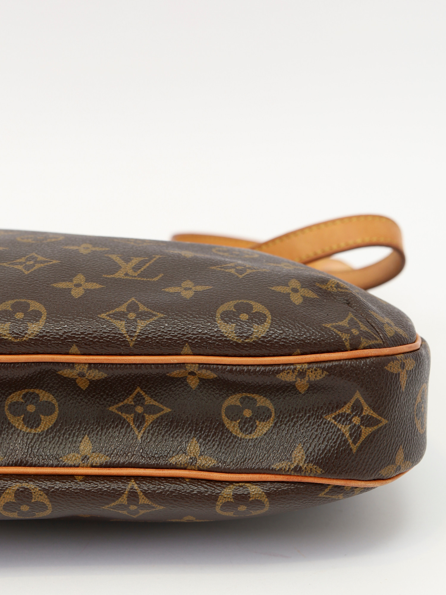 Сумки Louis Vuitton Odeon изображение #9