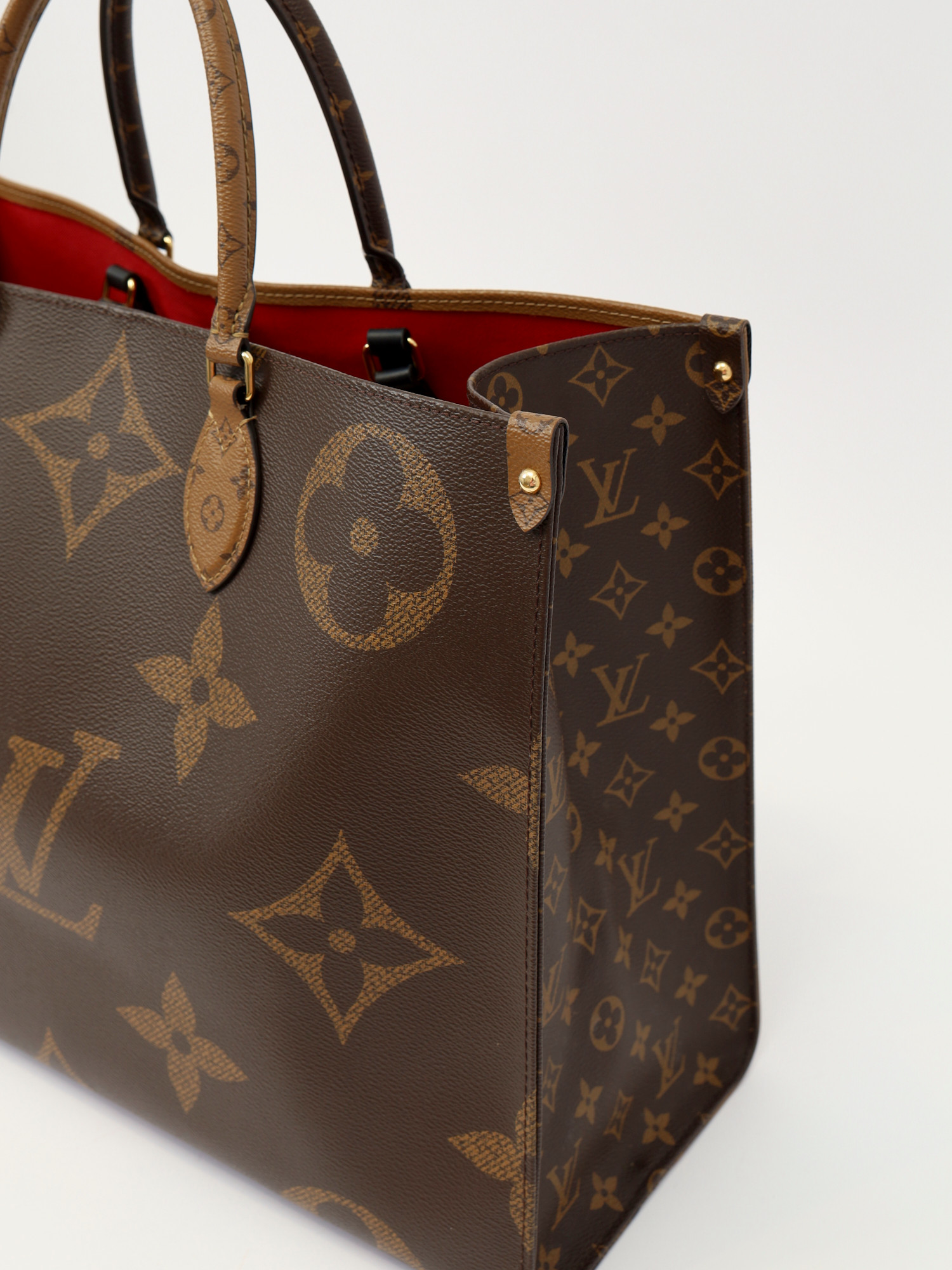 Сумки Louis Vuitton OnTheGo изображение #7