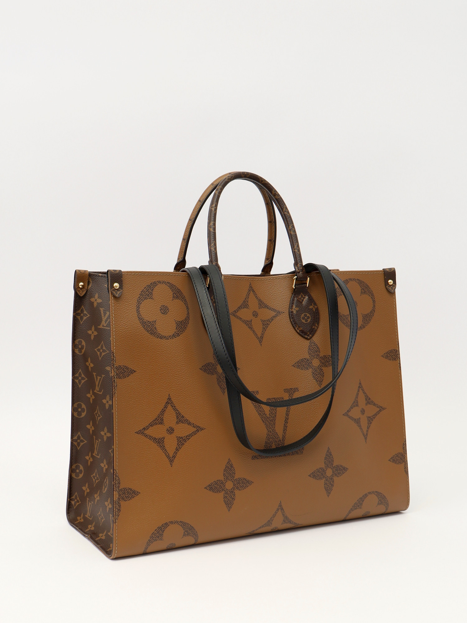 Сумки Louis Vuitton OnTheGo изображение #4