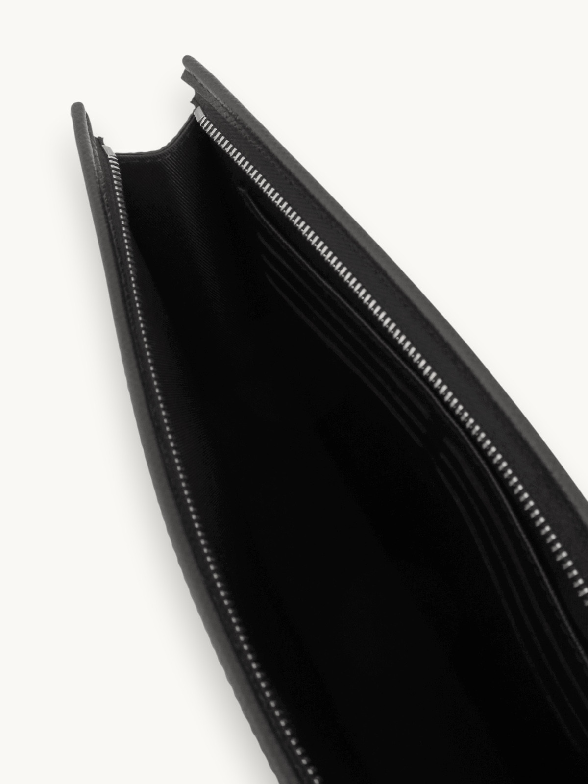 Сумки Louis Vuitton Pochette Voyage изображение #9