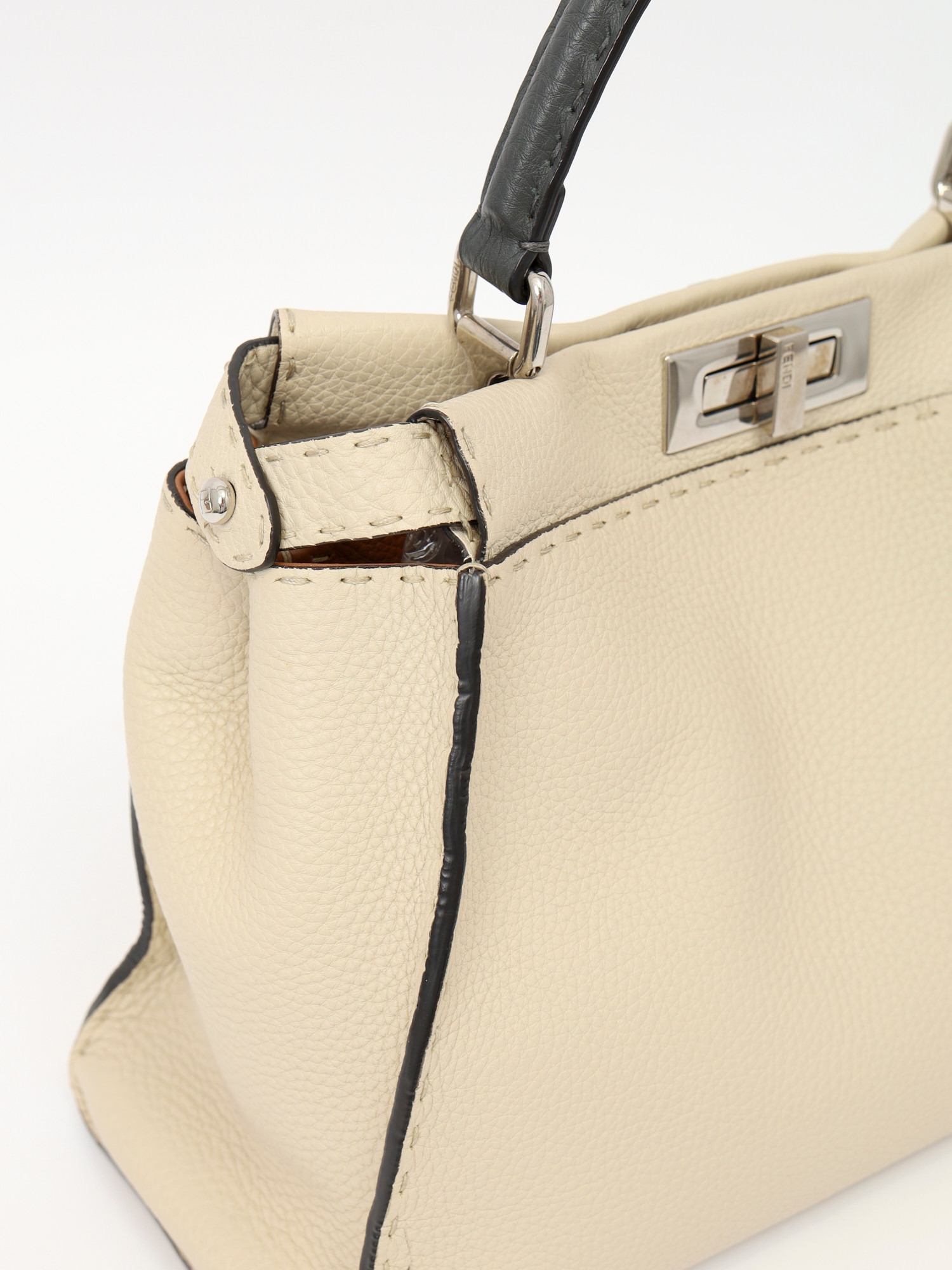 Сумки Fendi Peekaboo изображение #7