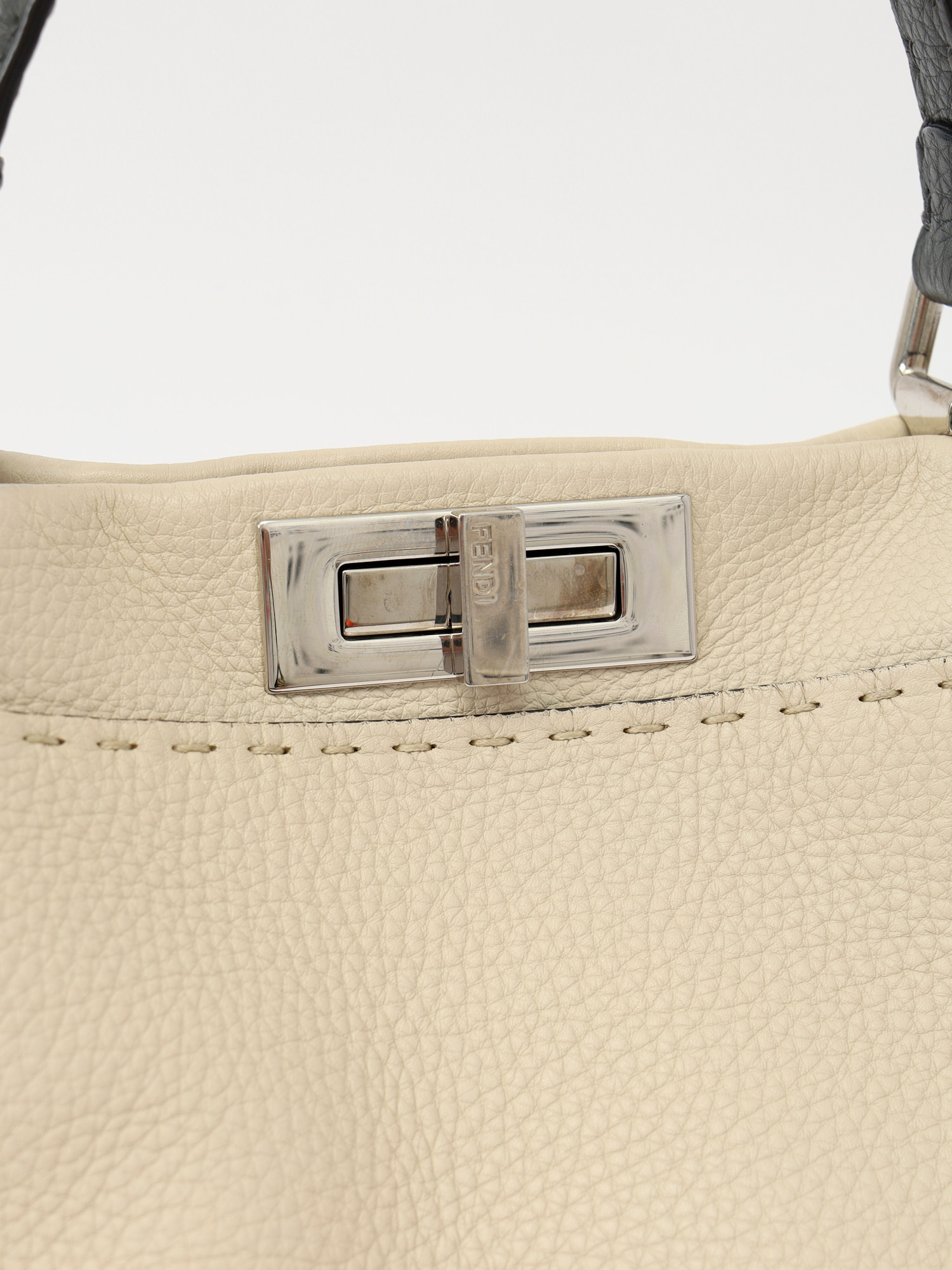 Сумки Fendi Peekaboo изображение #6