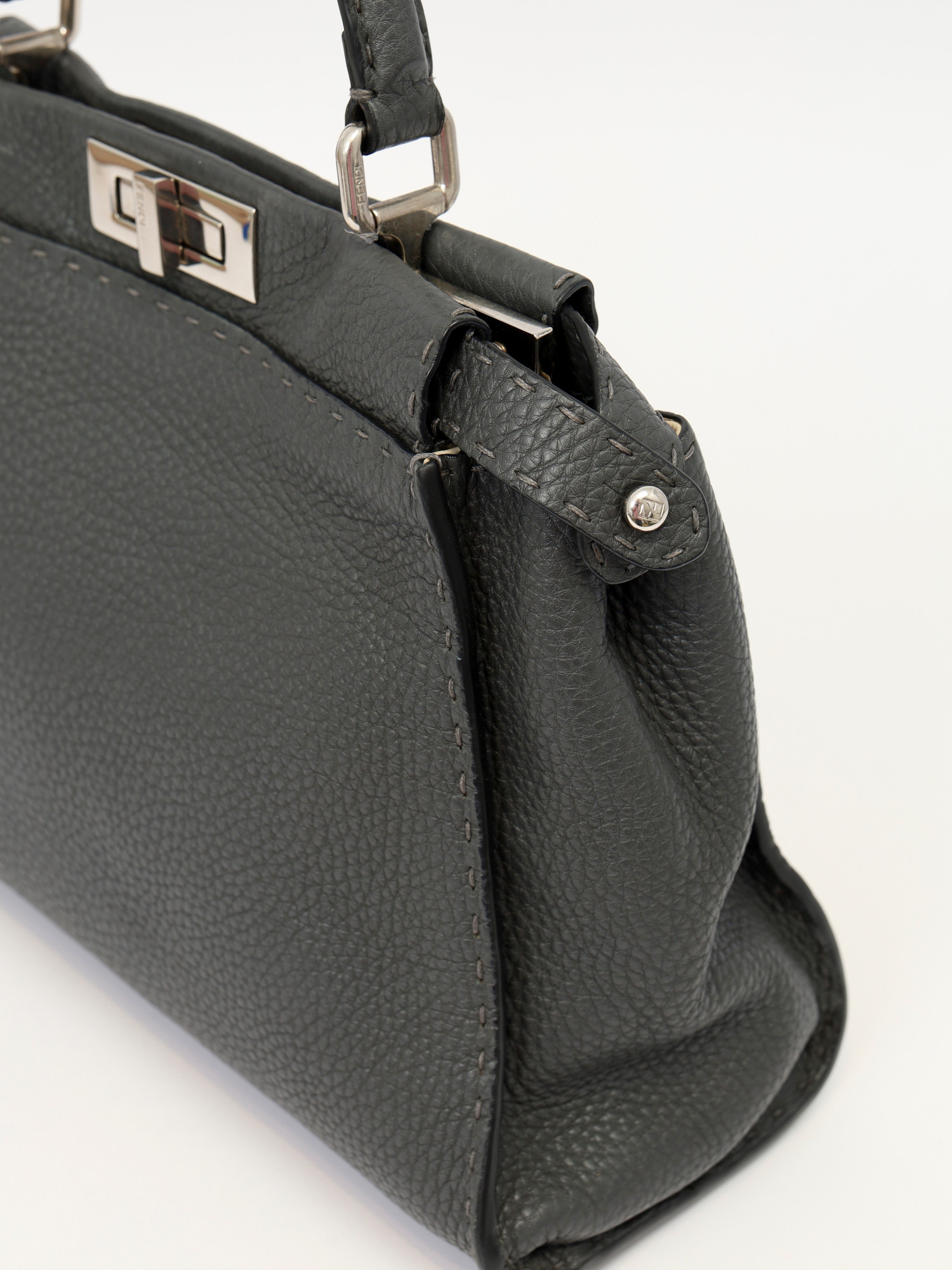 Сумки Fendi Peekaboo изображение #8