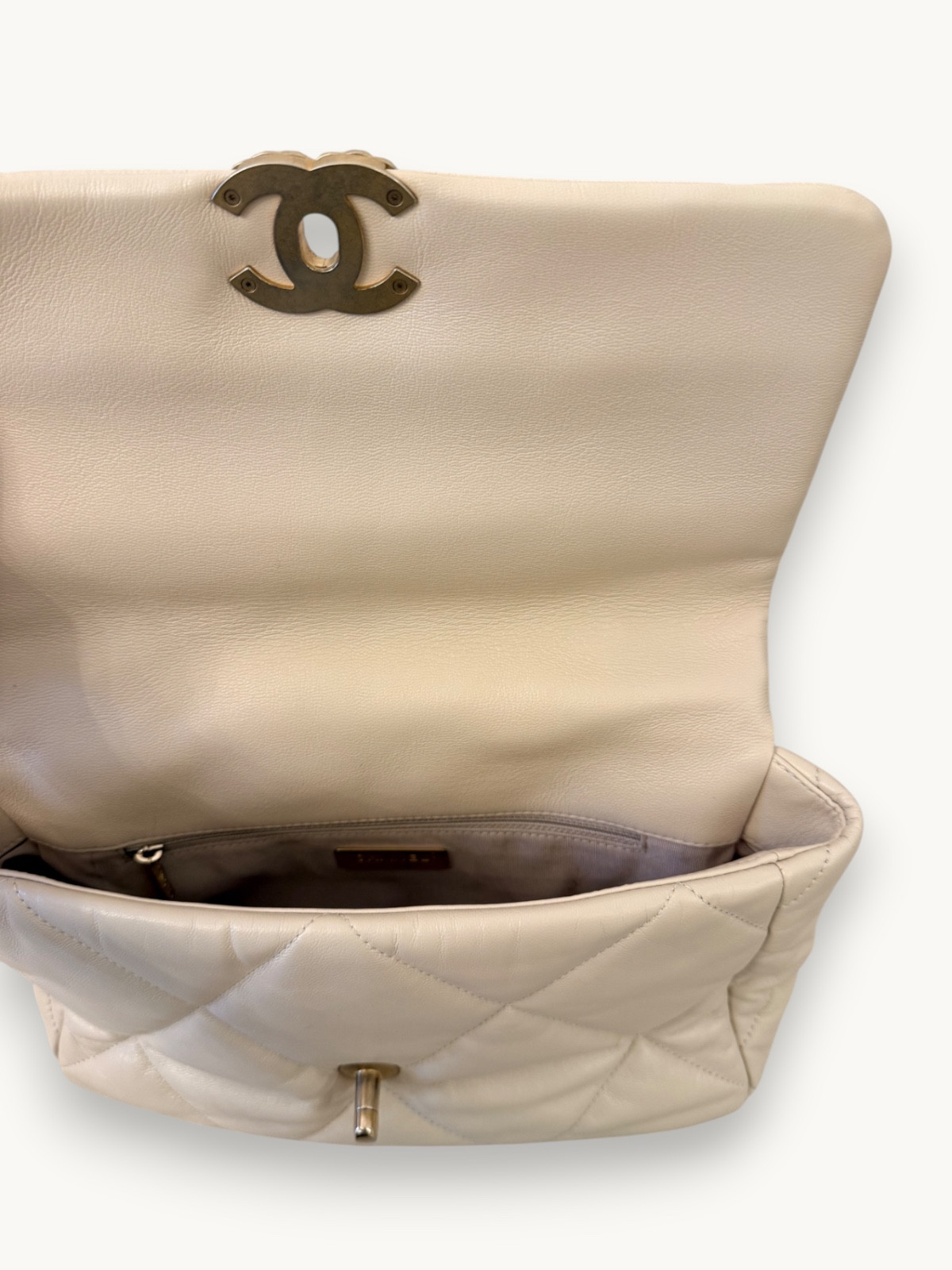 Сумки Chanel 19 изображение #11