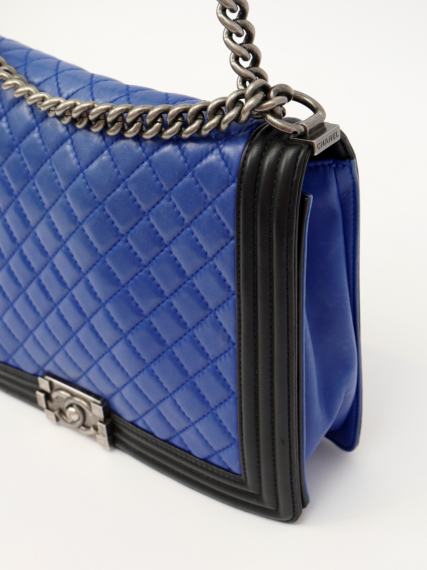 Сумки Chanel Boy изображение #9