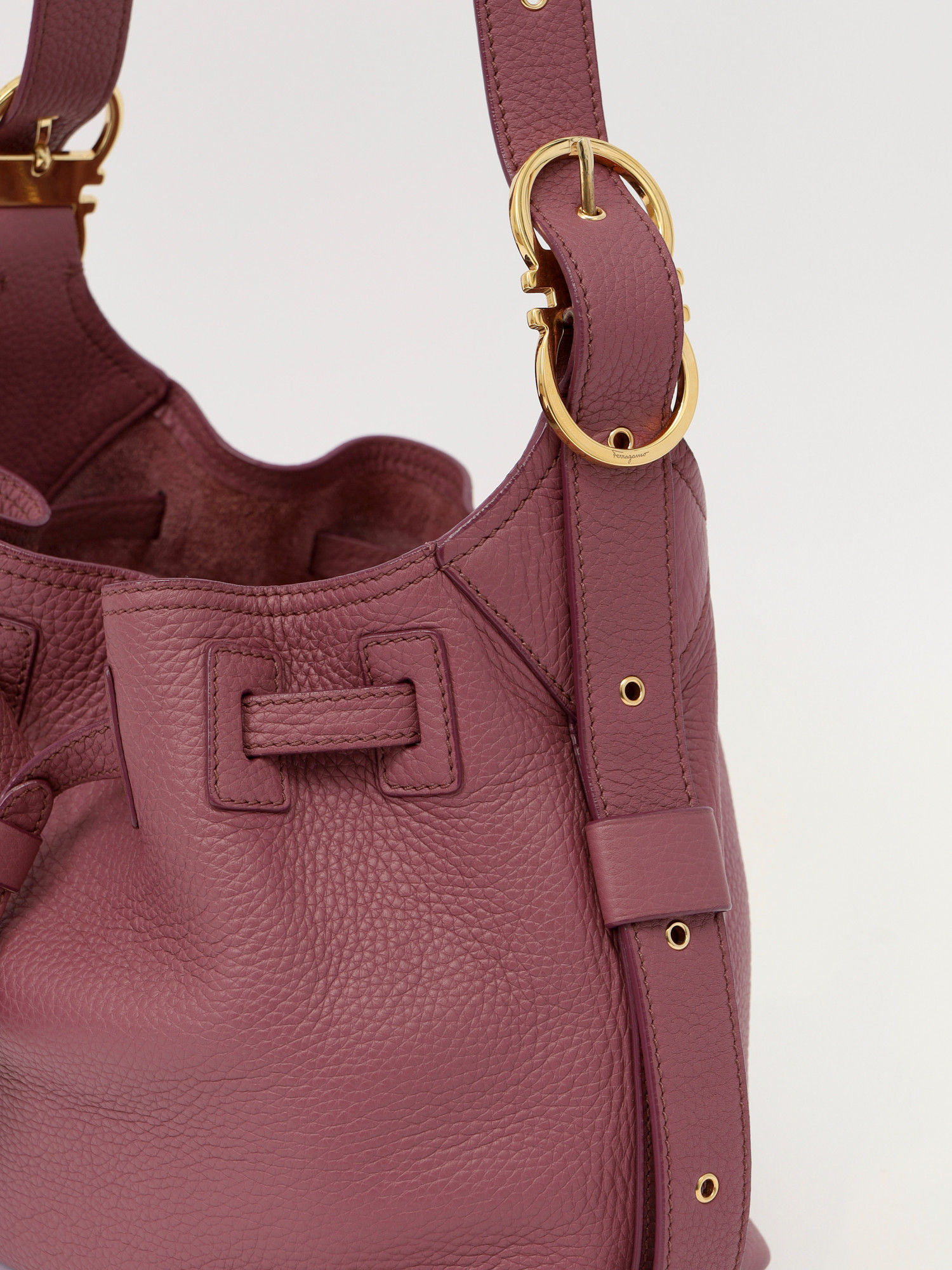 Сумки Salvatore Ferragamo Carla изображение #7