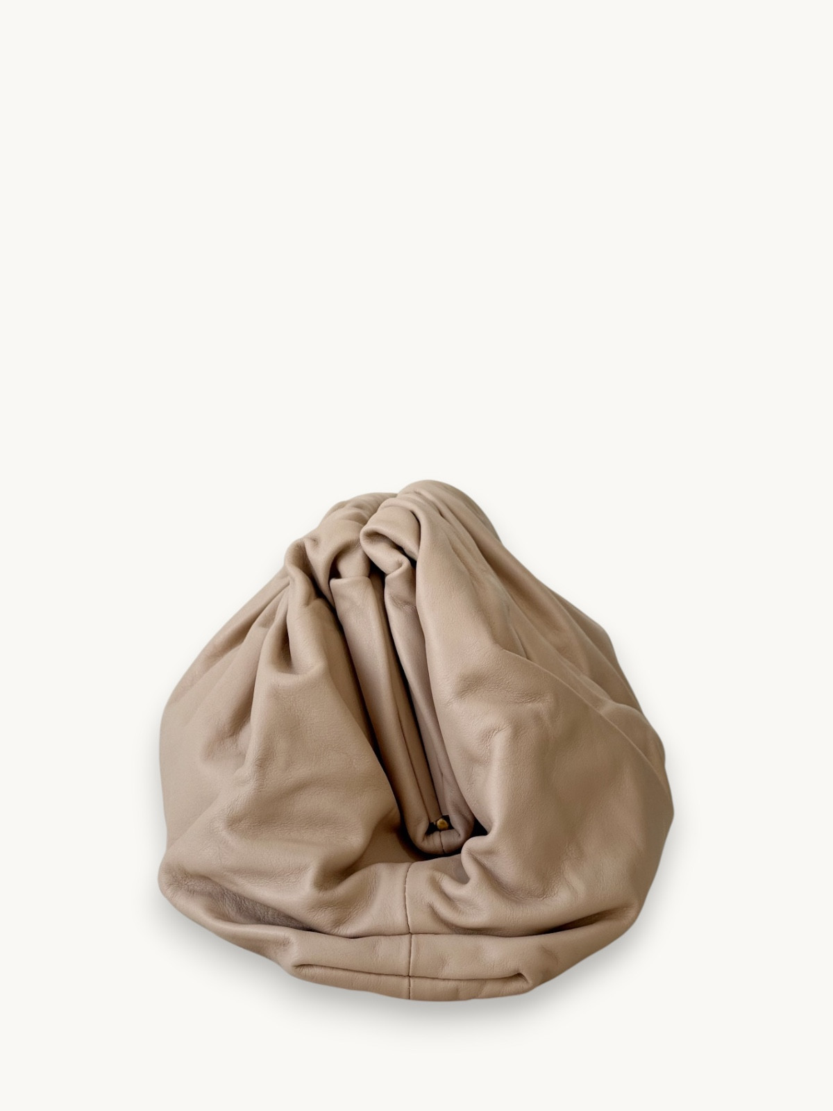 Сумки Bottega Veneta Pouch изображение #3
