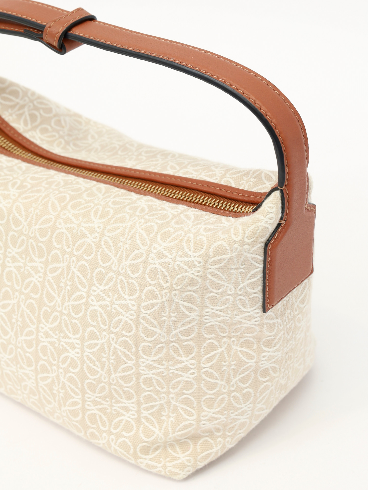Сумки Loewe Cubi изображение #7