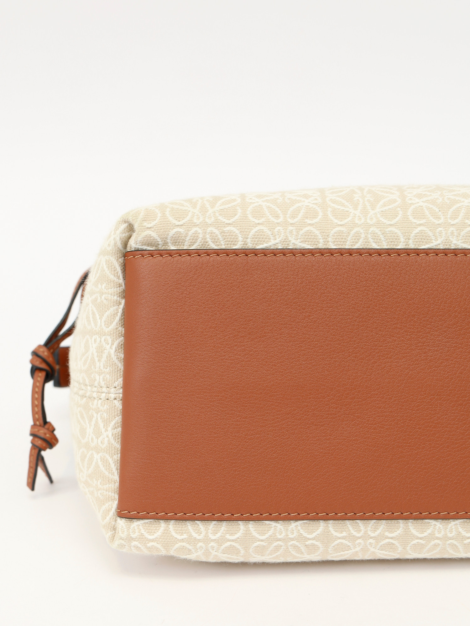 Сумки Loewe Cubi изображение #8