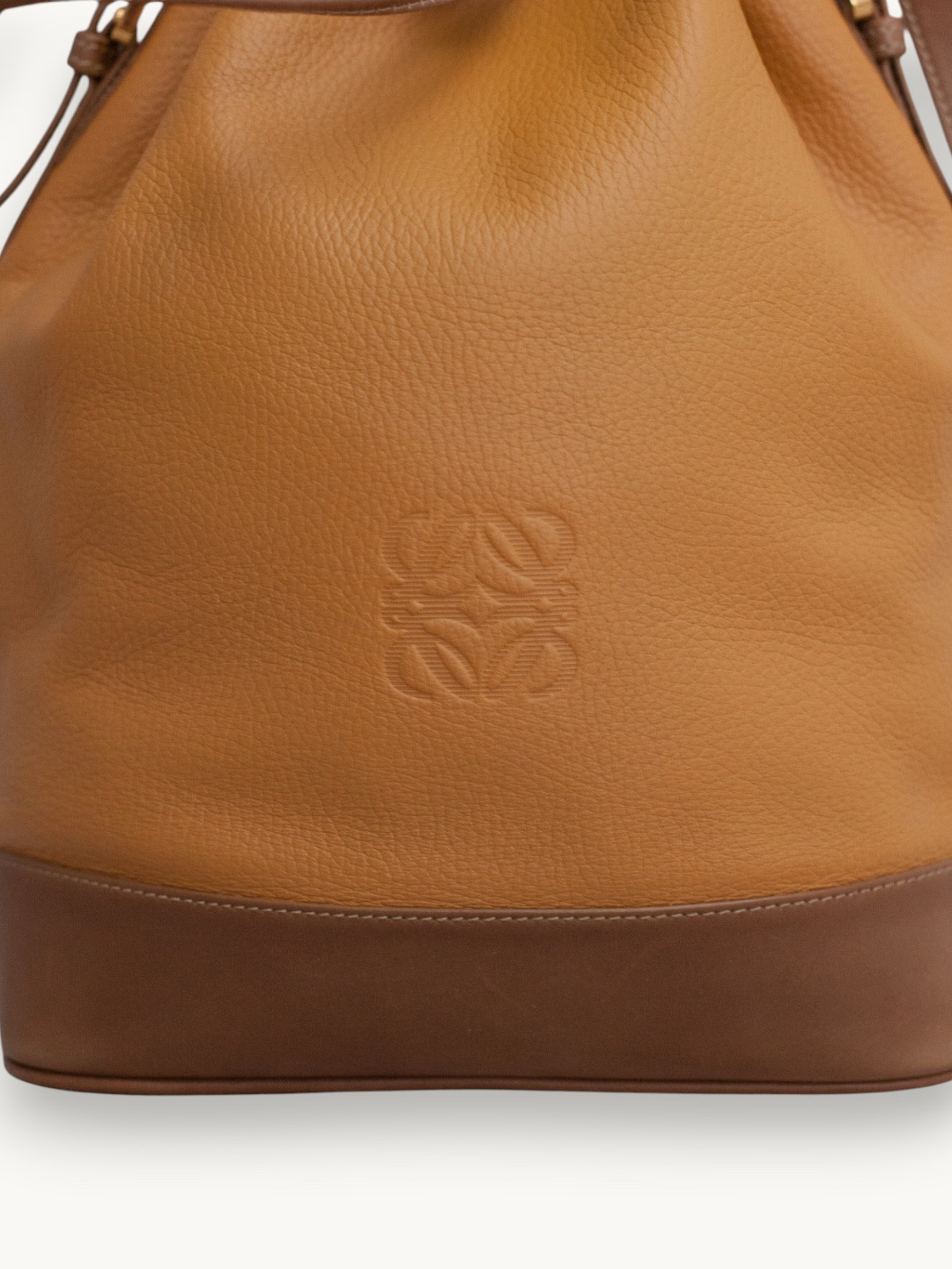 Сумки Loewe Bucket изображение #9