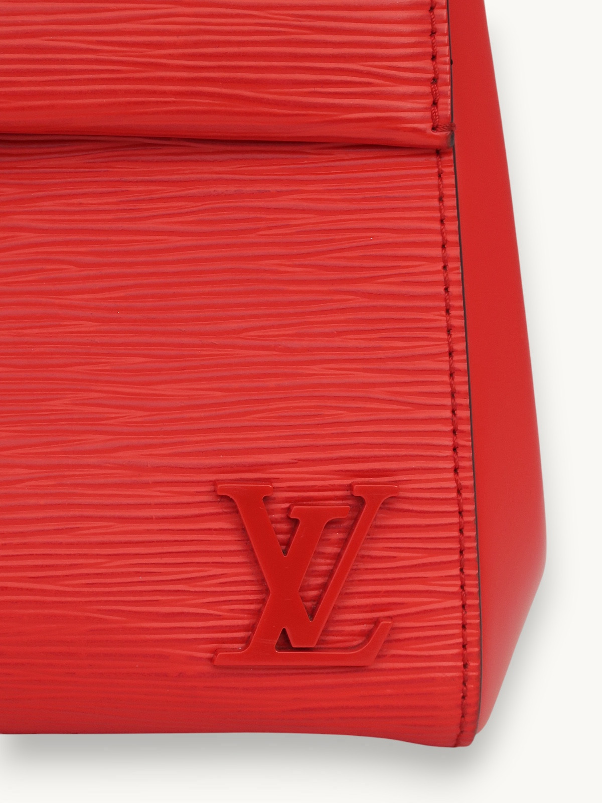 Сумки Louis Vuitton Cluny изображение #7