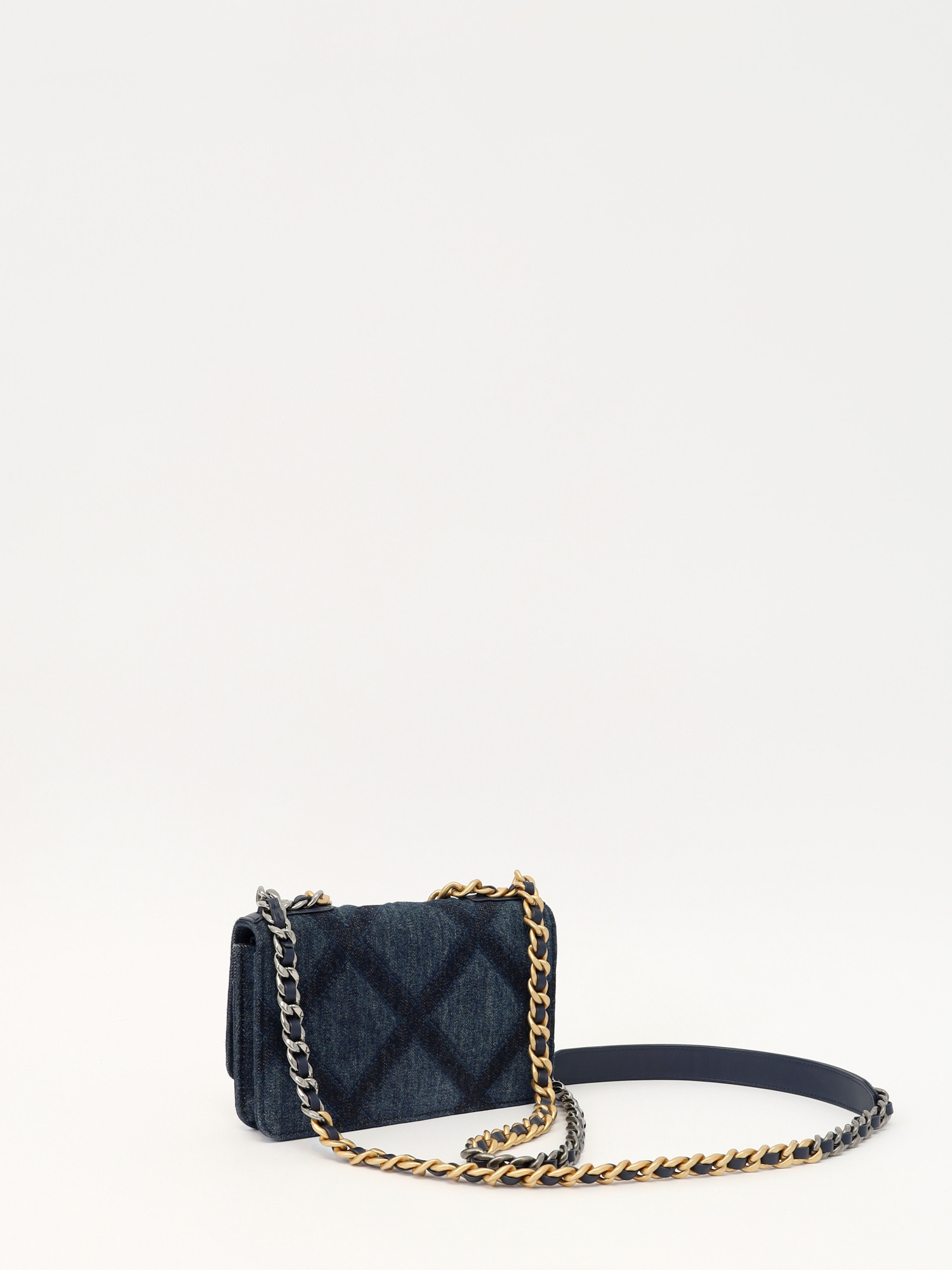 Сумки Chanel 19 изображение #4