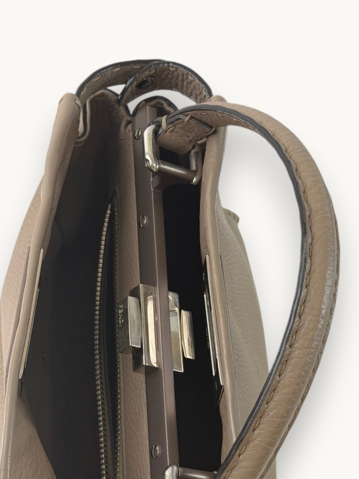 Сумки Fendi Peekaboo изображение #8