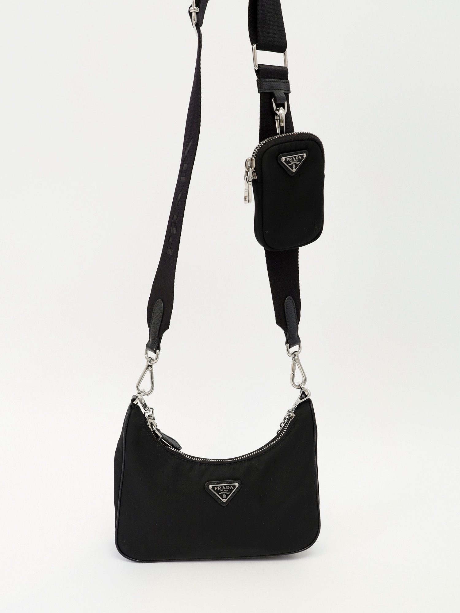 Сумки Prada Re-Edition 2005 изображение #5