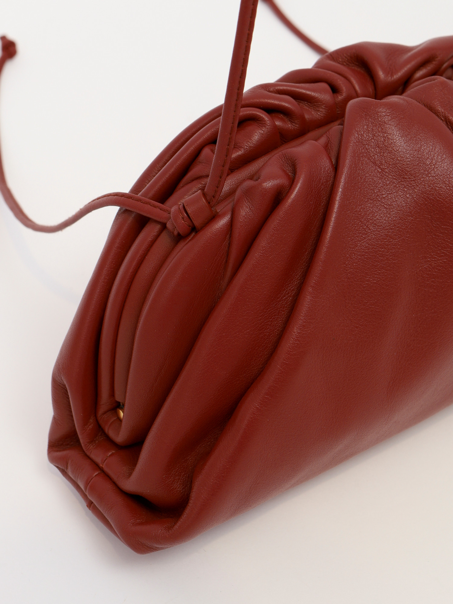 Сумки Bottega Veneta Pouch изображение #6