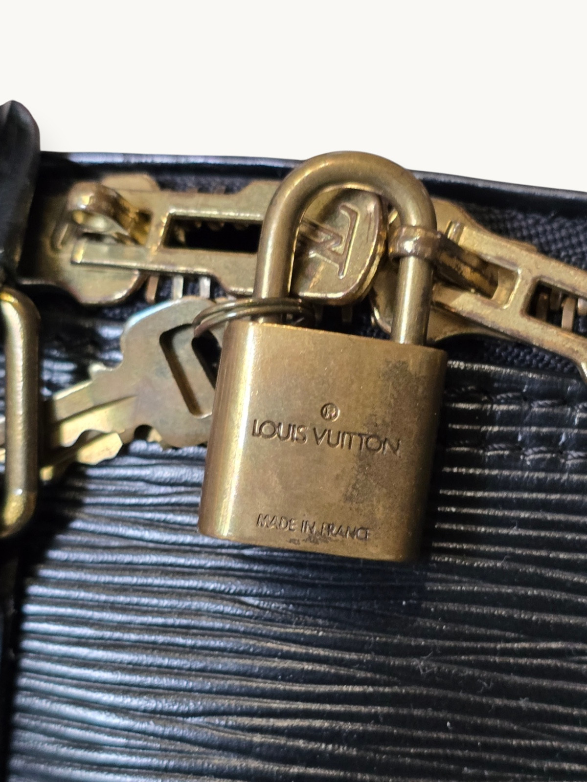 Сумки Louis Vuitton Keepall изображение #5