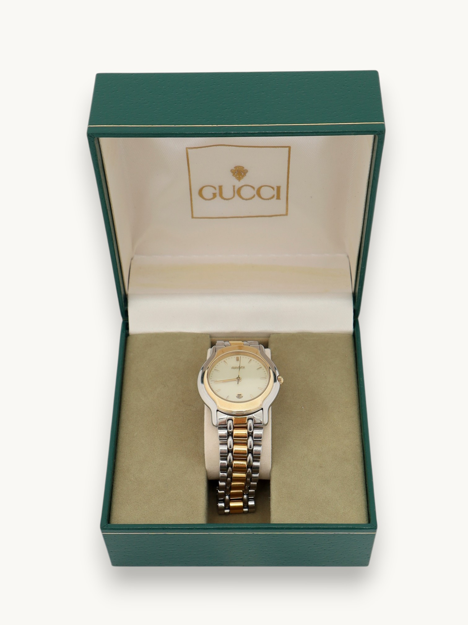 Часы Gucci 8000L изображение #3