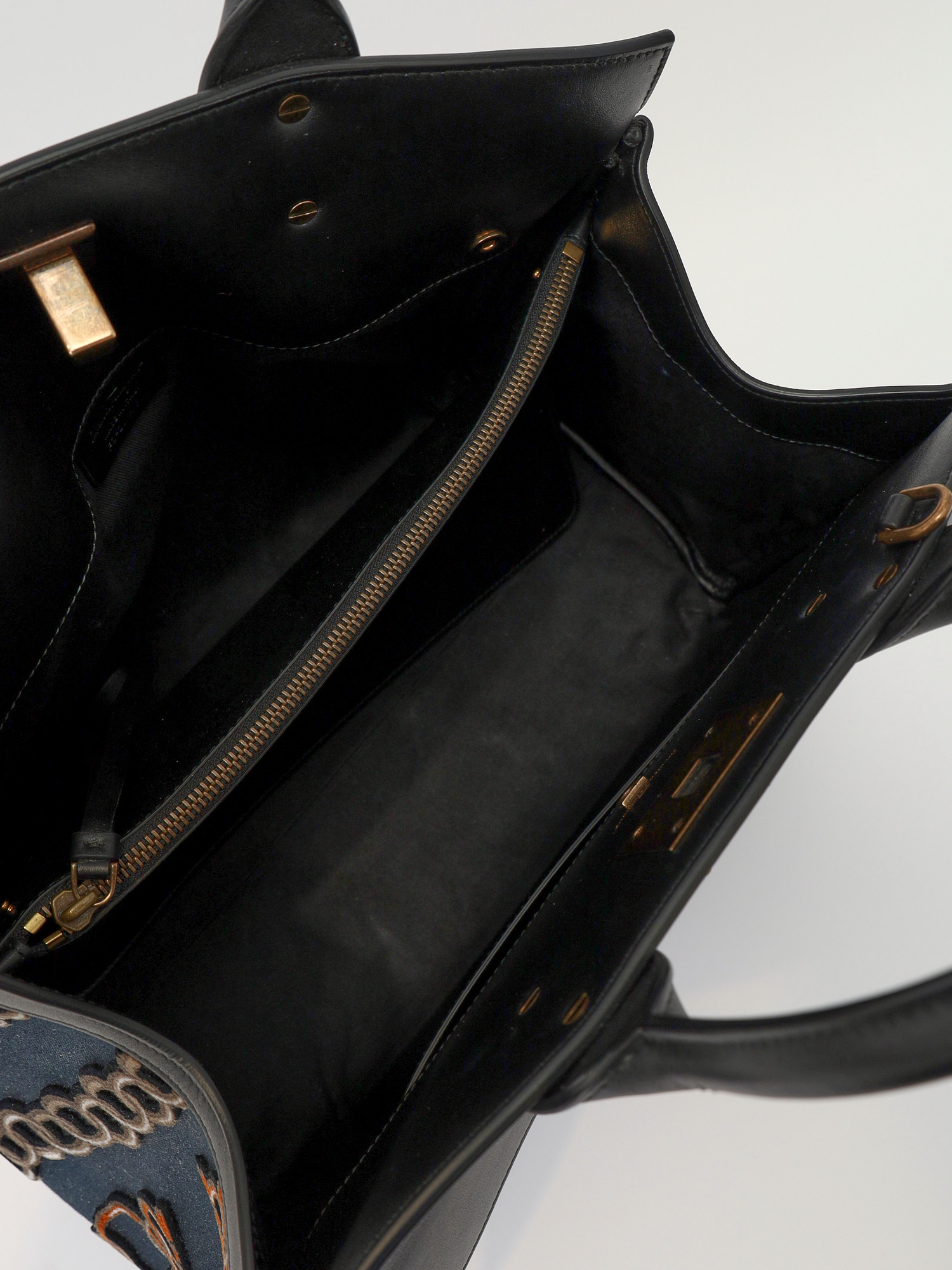 Сумки Salvatore Ferragamo Studio изображение #12