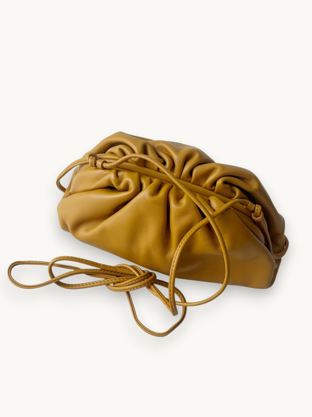 Сумки Bottega Veneta Pouch изображение #5