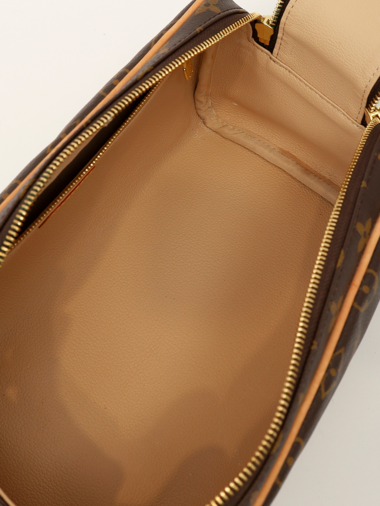 Аксессуары Louis Vuitton изображение #10