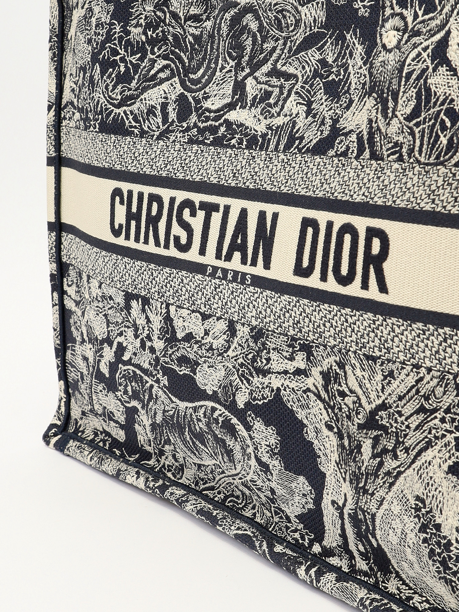 Сумки Dior Book Tote изображение #6