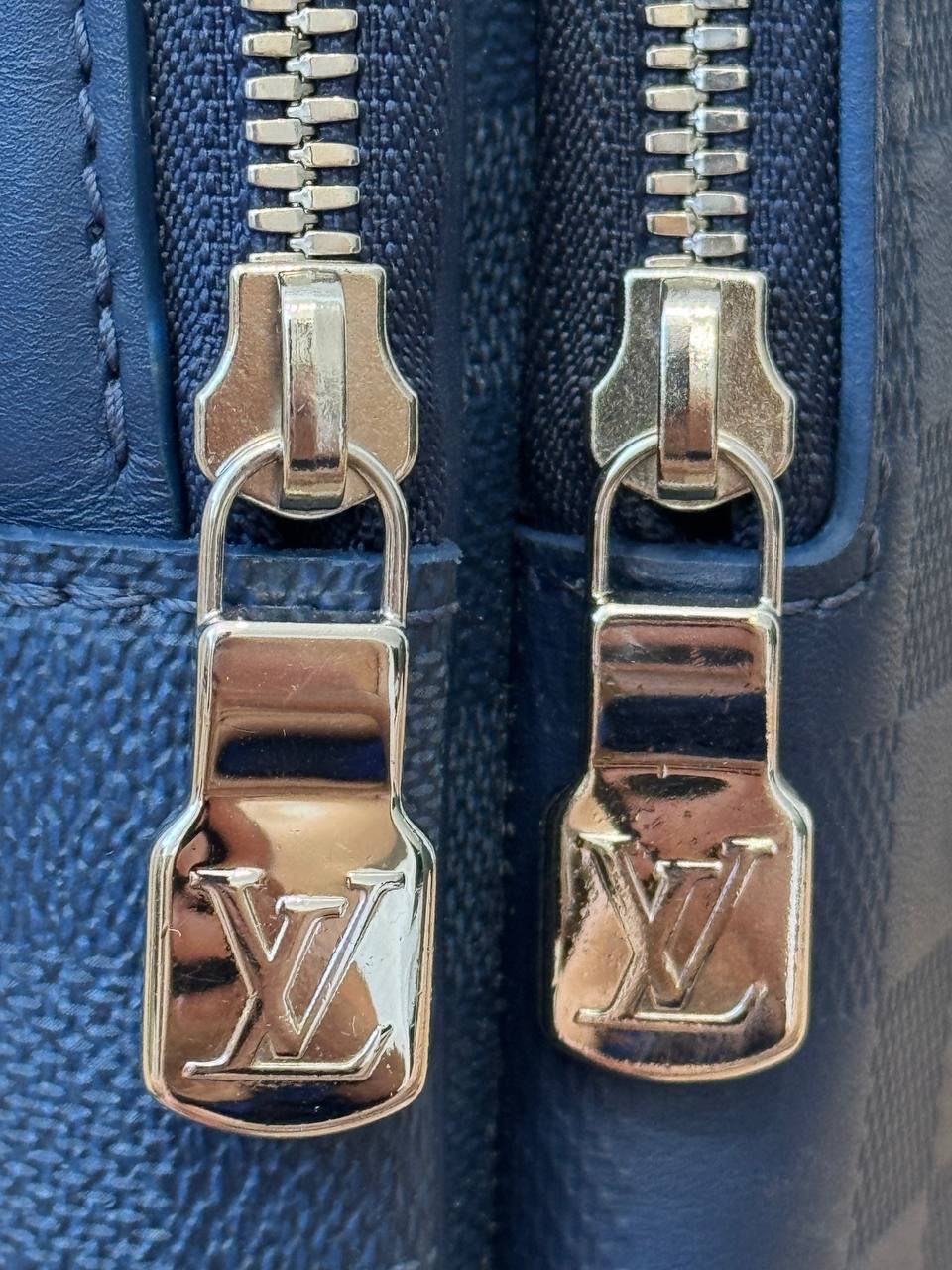 Сумки Louis Vuitton Avenue изображение #6