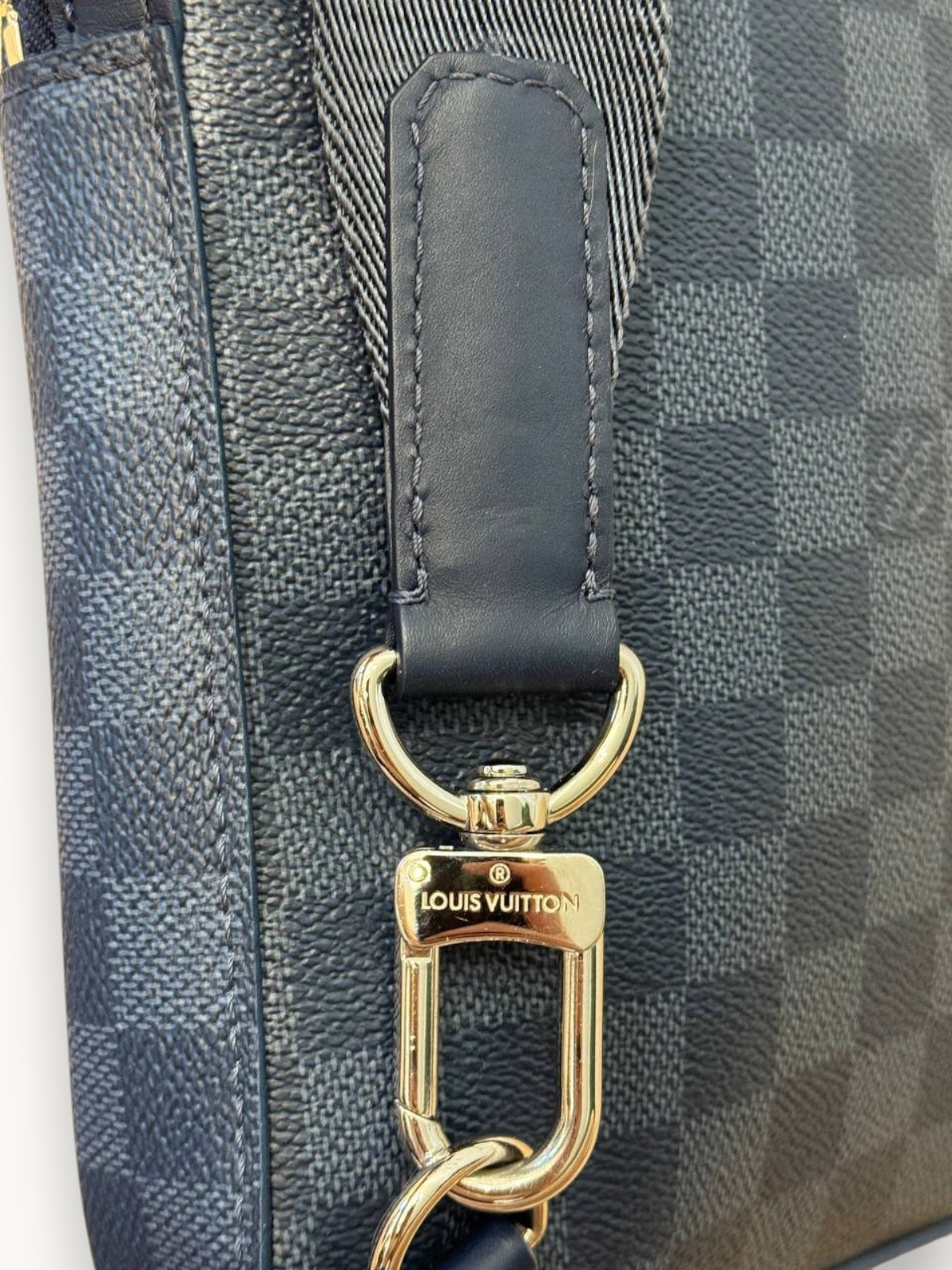 Сумки Louis Vuitton Avenue изображение #9