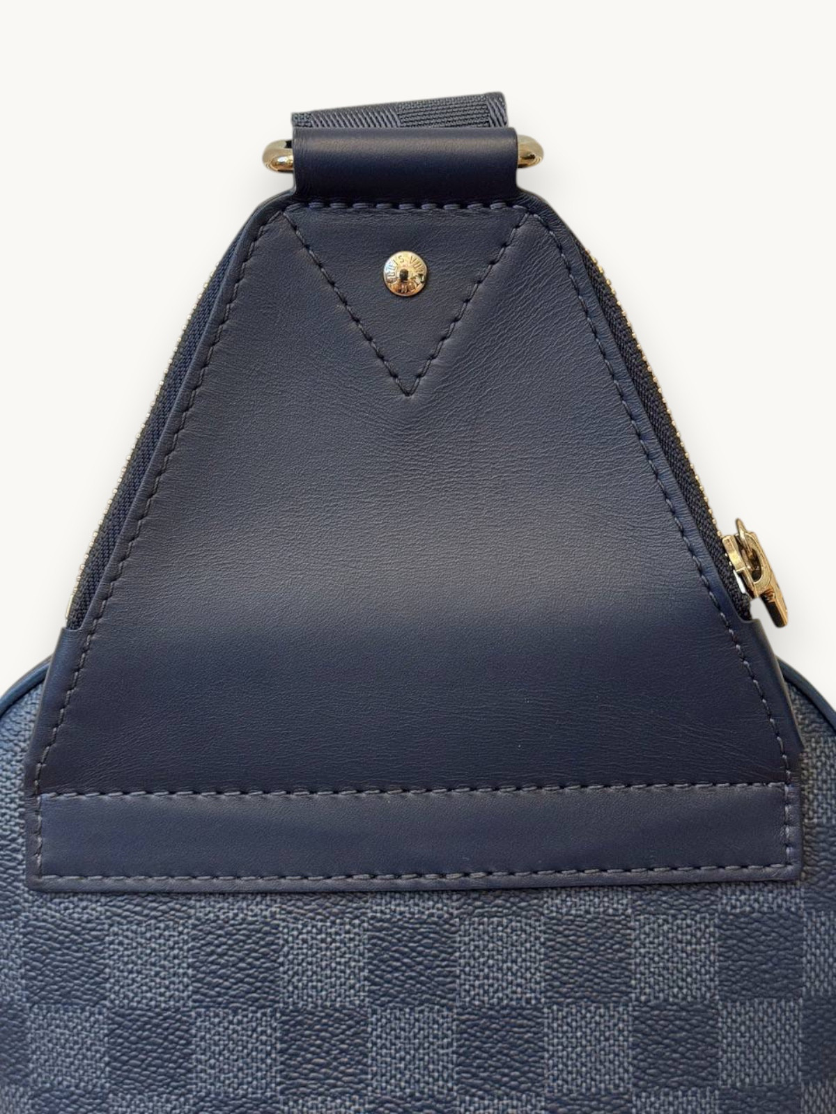 Сумки Louis Vuitton Avenue изображение #8