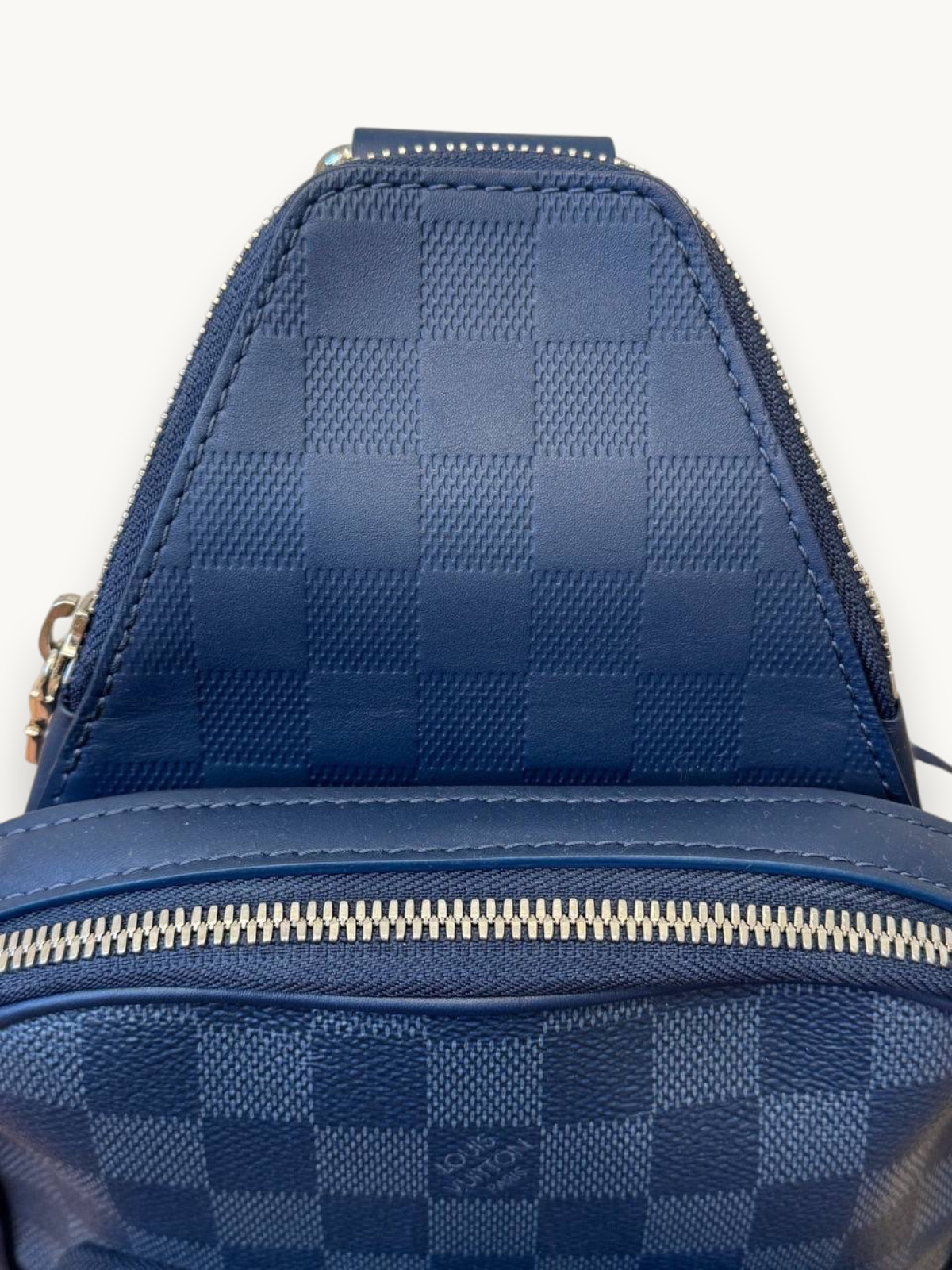 Сумки Louis Vuitton Avenue изображение #7