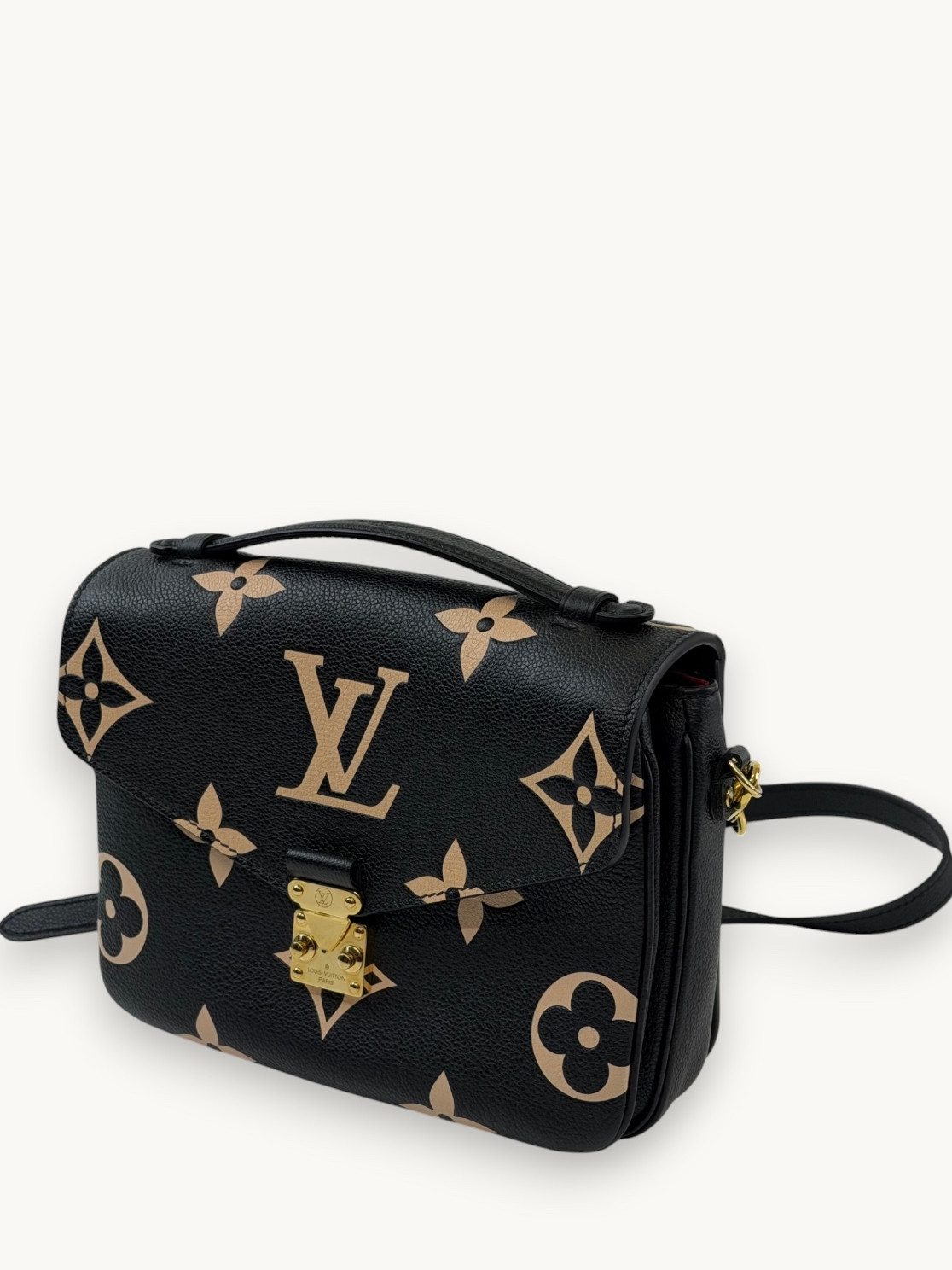 Сумки Louis Vuitton Pochette Metis изображение #4