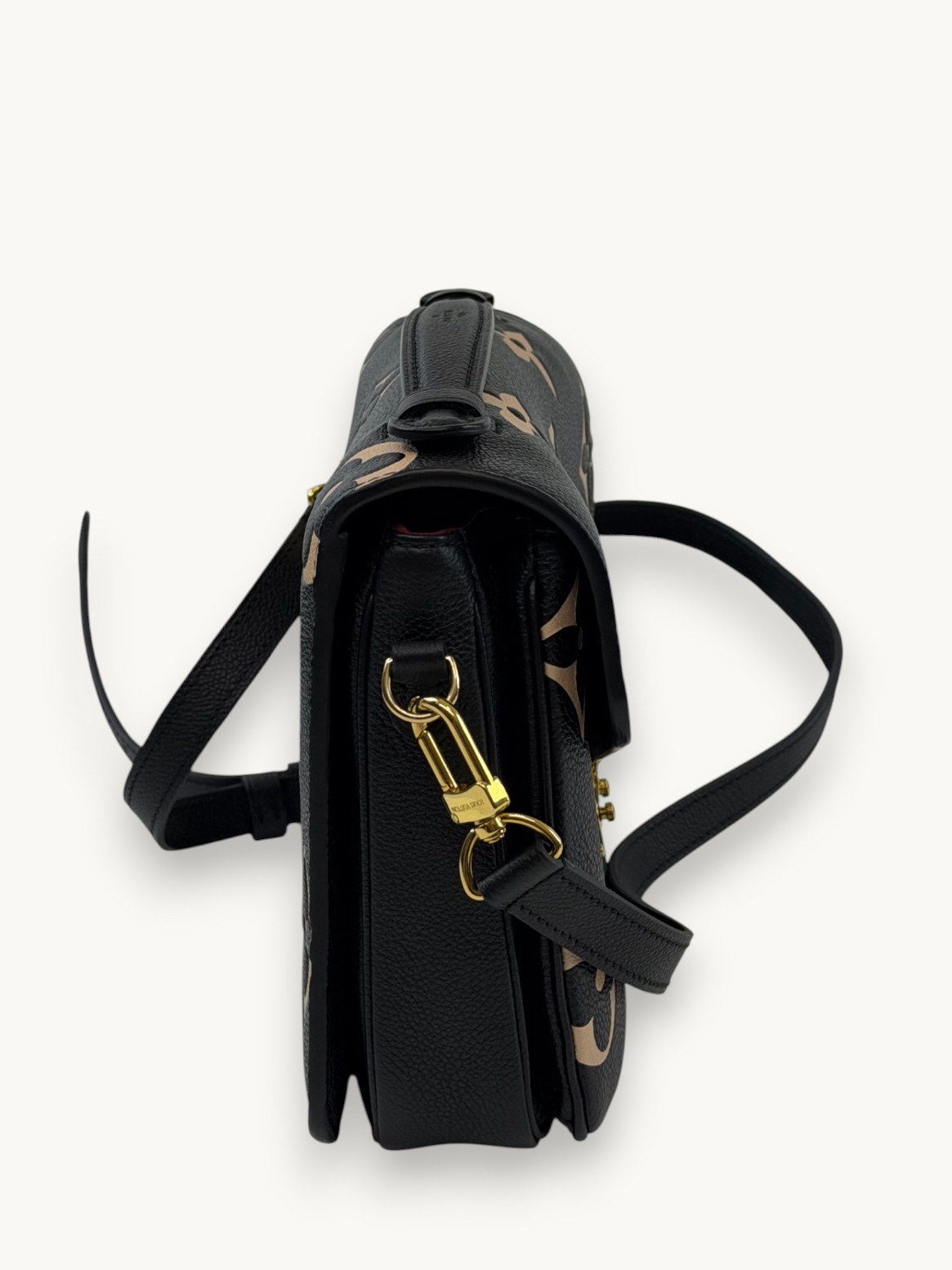 Сумки Louis Vuitton Pochette Metis изображение #5